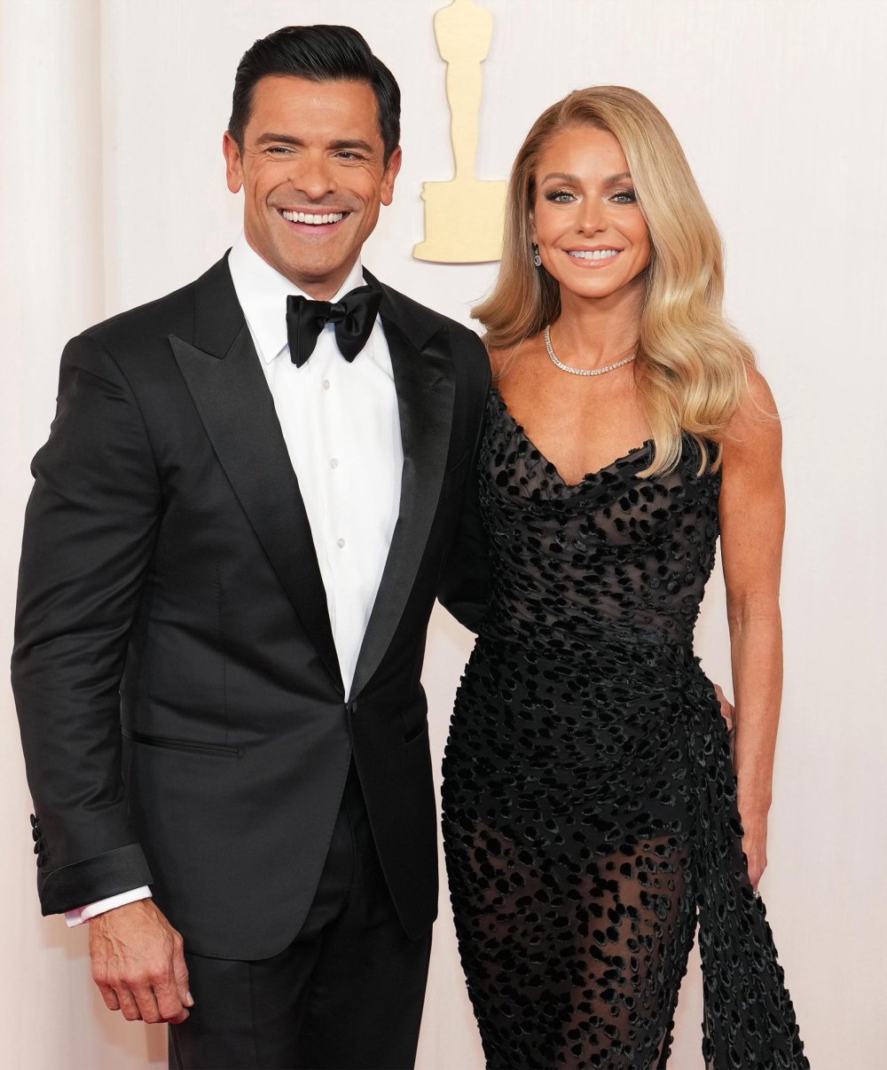 Kelly Ripa and Mark Consuelos Celebrate 28th Anniversary- Grateful for All the Dreams Come True 500