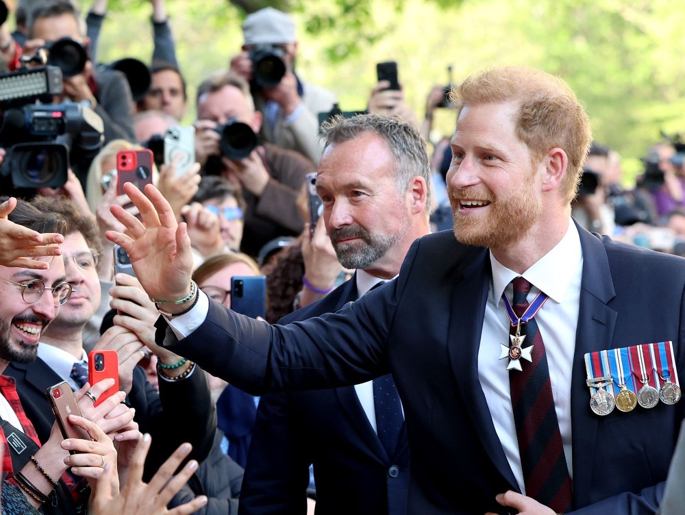 Crowds gather to see Harry in the UK as KIng Charles is too bust to see him