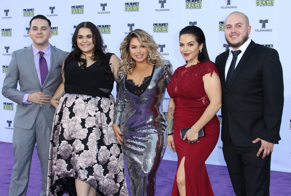 Los hijos de Jenni Rivera: Johnny, Jenicka, Chiquis, Jacqie y Michael (de izq. a der.)