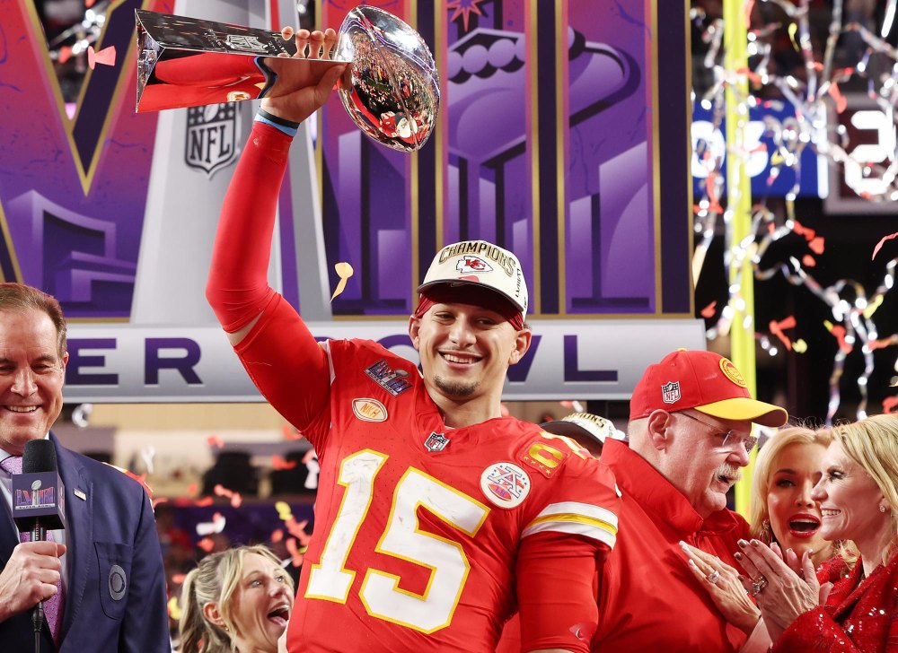 Hallmark Teams Up With Kansas City Chiefs for Holiday Touchdown A Chiefs Love Story 894