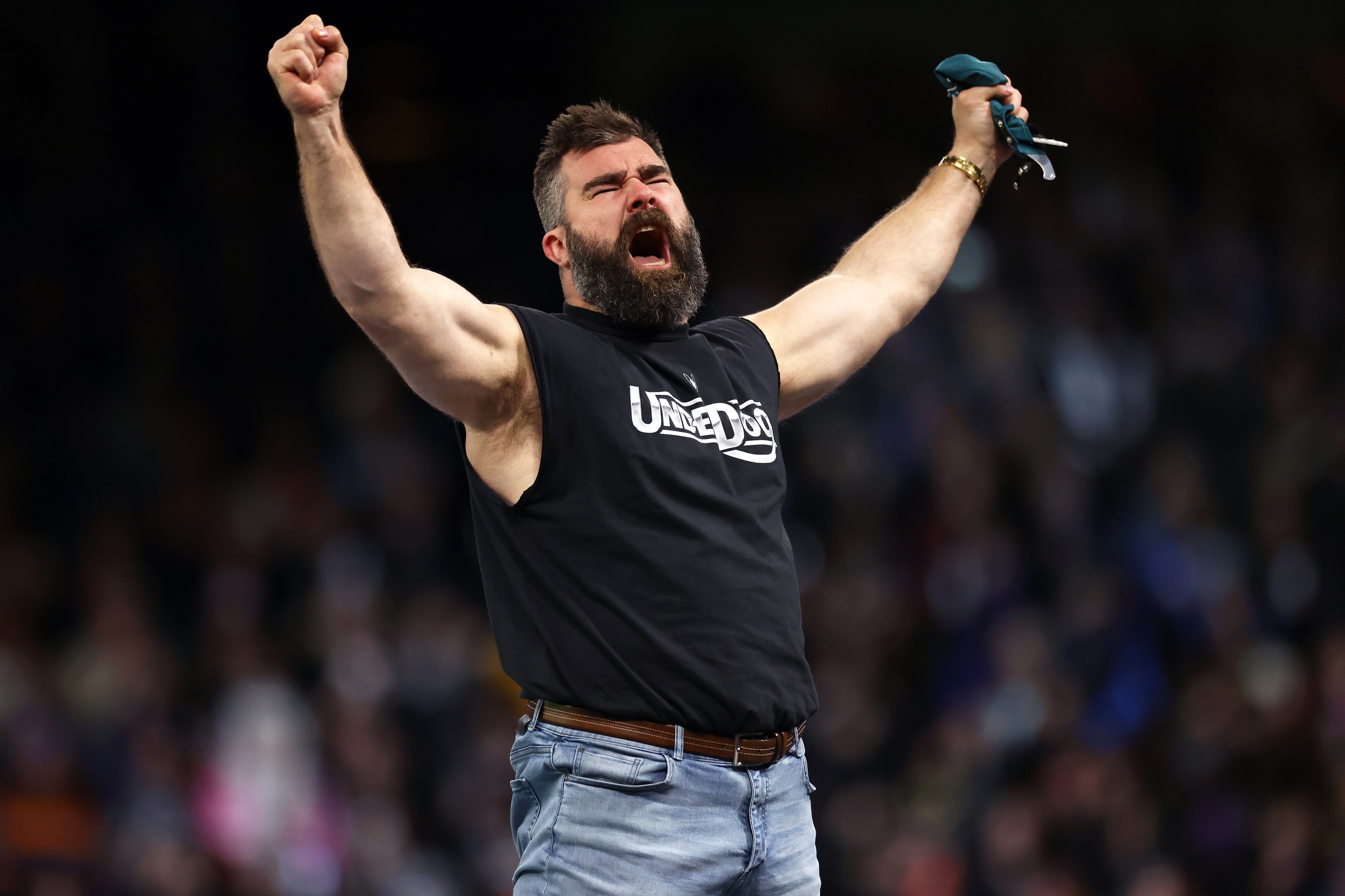 Jason Kelce Chugs Beers With Fans for Charity Event at Golf Club