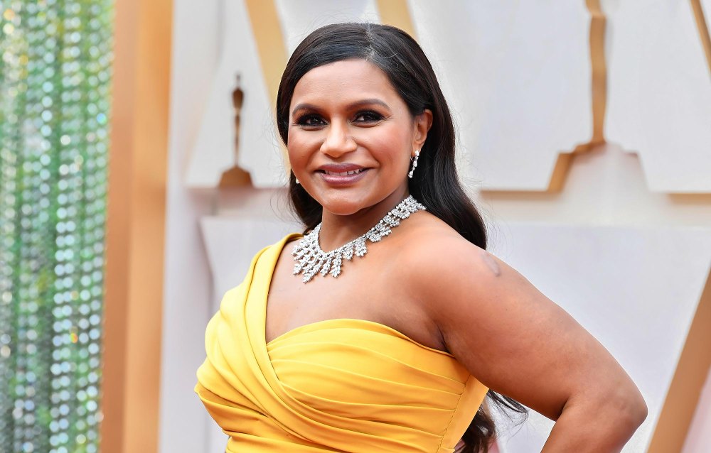 Mindy Kaling celebra su 45º cumpleaños revelando que dio la bienvenida en secreto al bebé n.º 3 en febrero