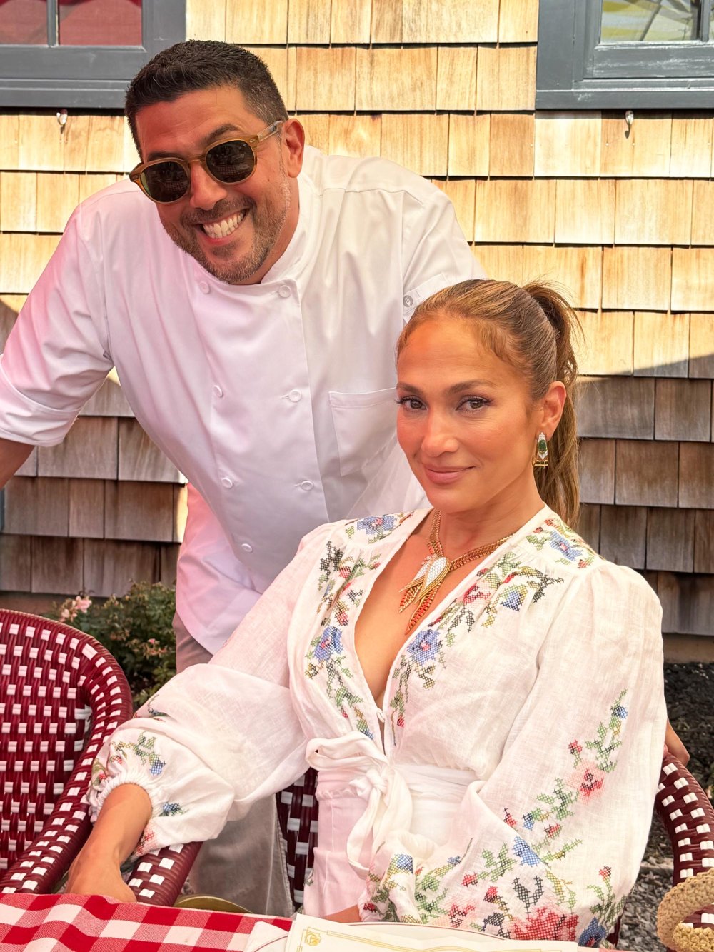 Dentro del banquete de cumpleaños número 55 de Jennifer Lopez en Los Hamptons