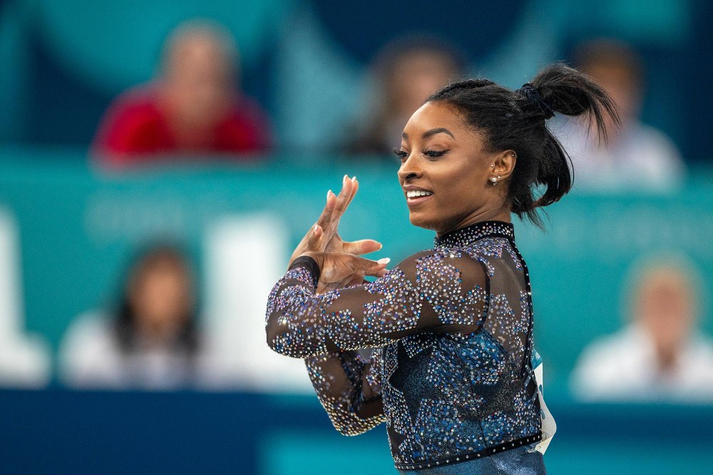 Simone Biles responde a los trolls que criticaron su moño desordenado