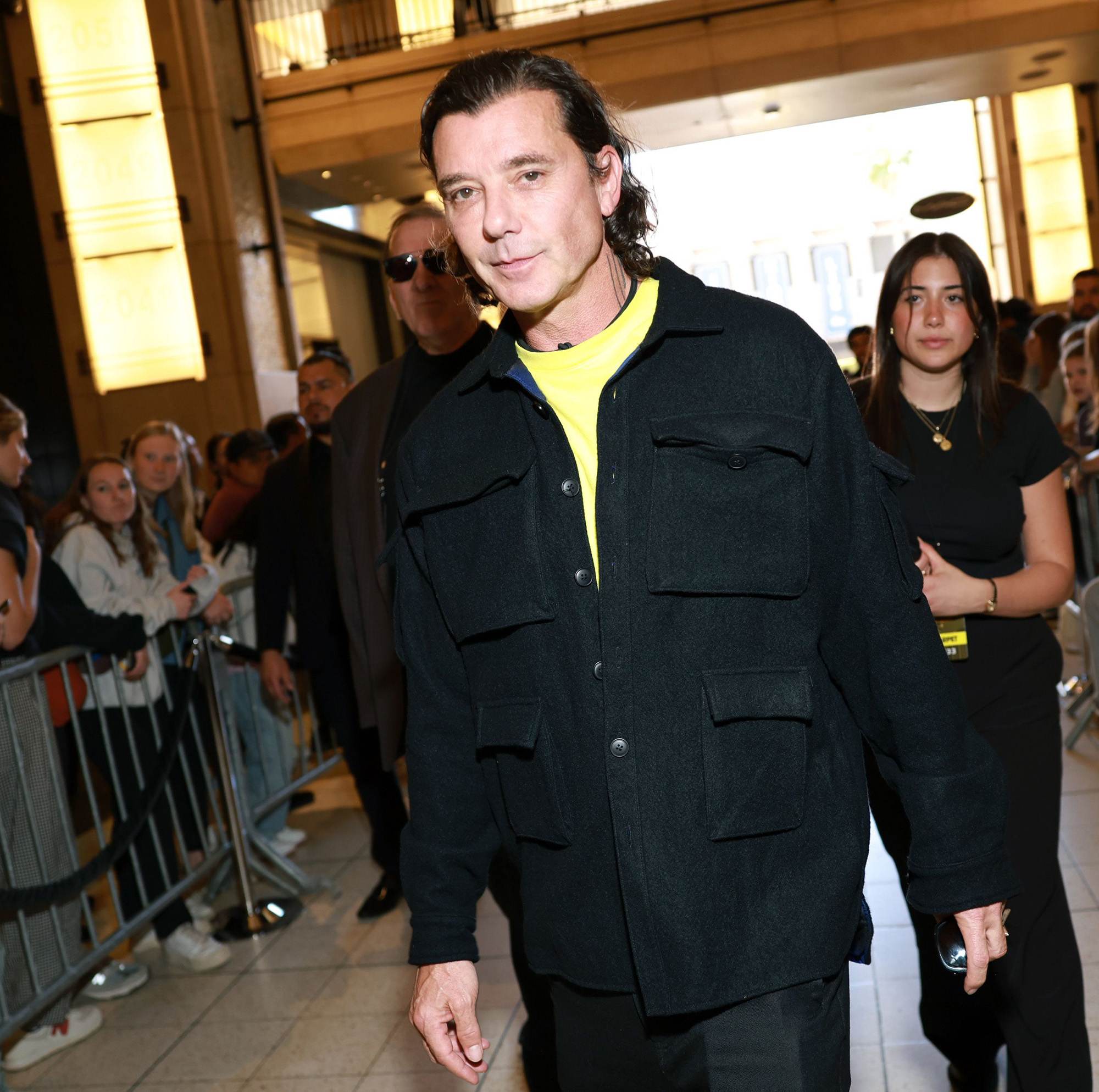 Us Weekly s Backstage Pass Gavin Rossdale Details Pre-Show Rituals Dressing Room Essentials More