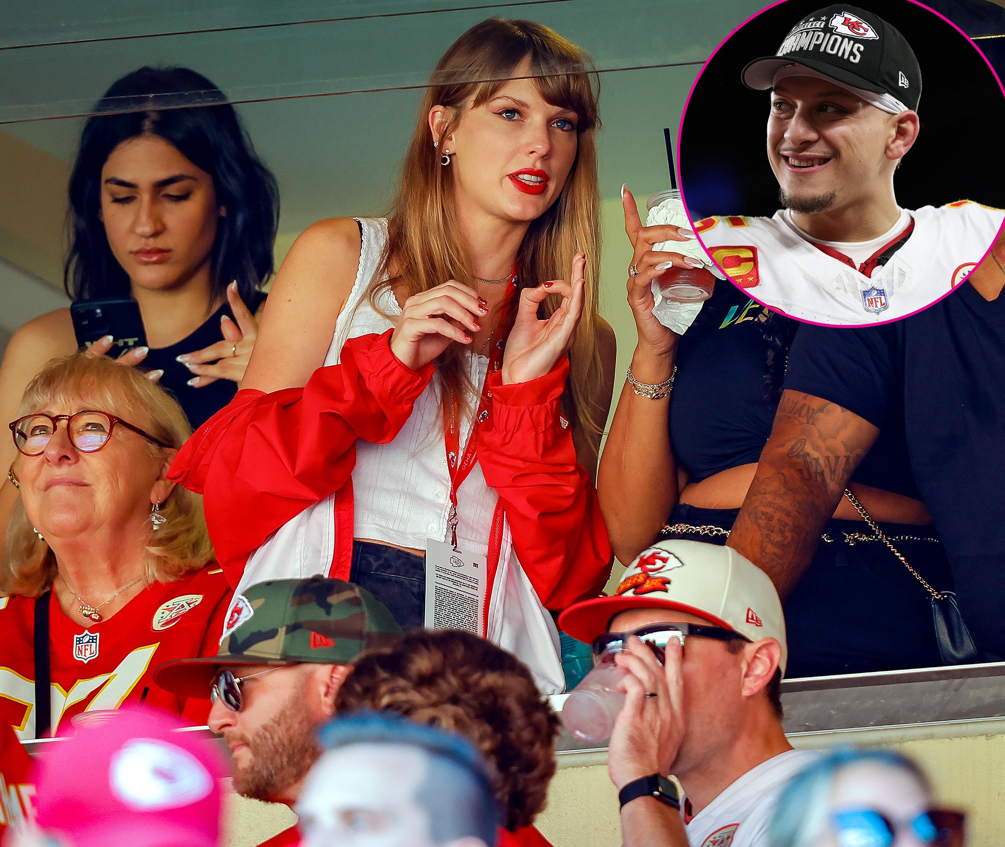 Promo Taylor Swift Is Drawing Up Plays Chiefs Patrick Mahomes