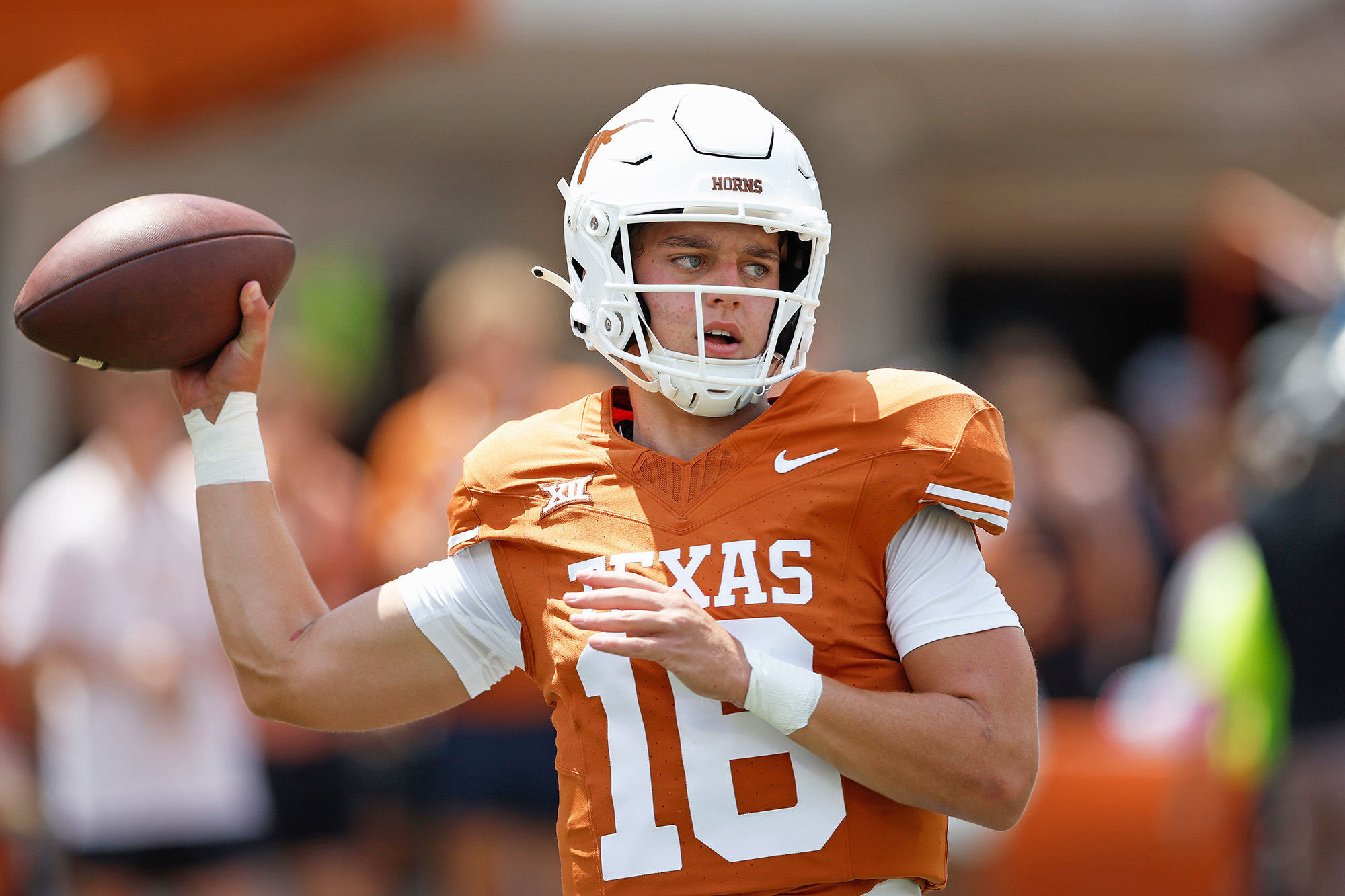 College Football QB Arch Manning 5 Things to Know
