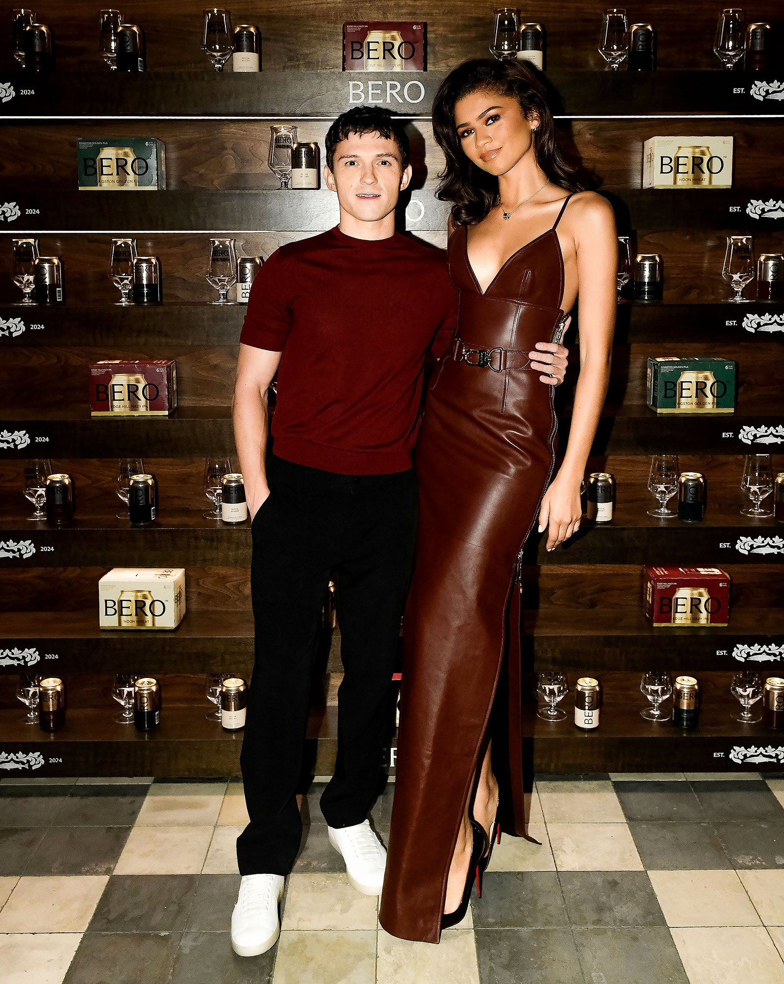 Feature Zendaya and Tom Holland Inn Fall Hottest Color