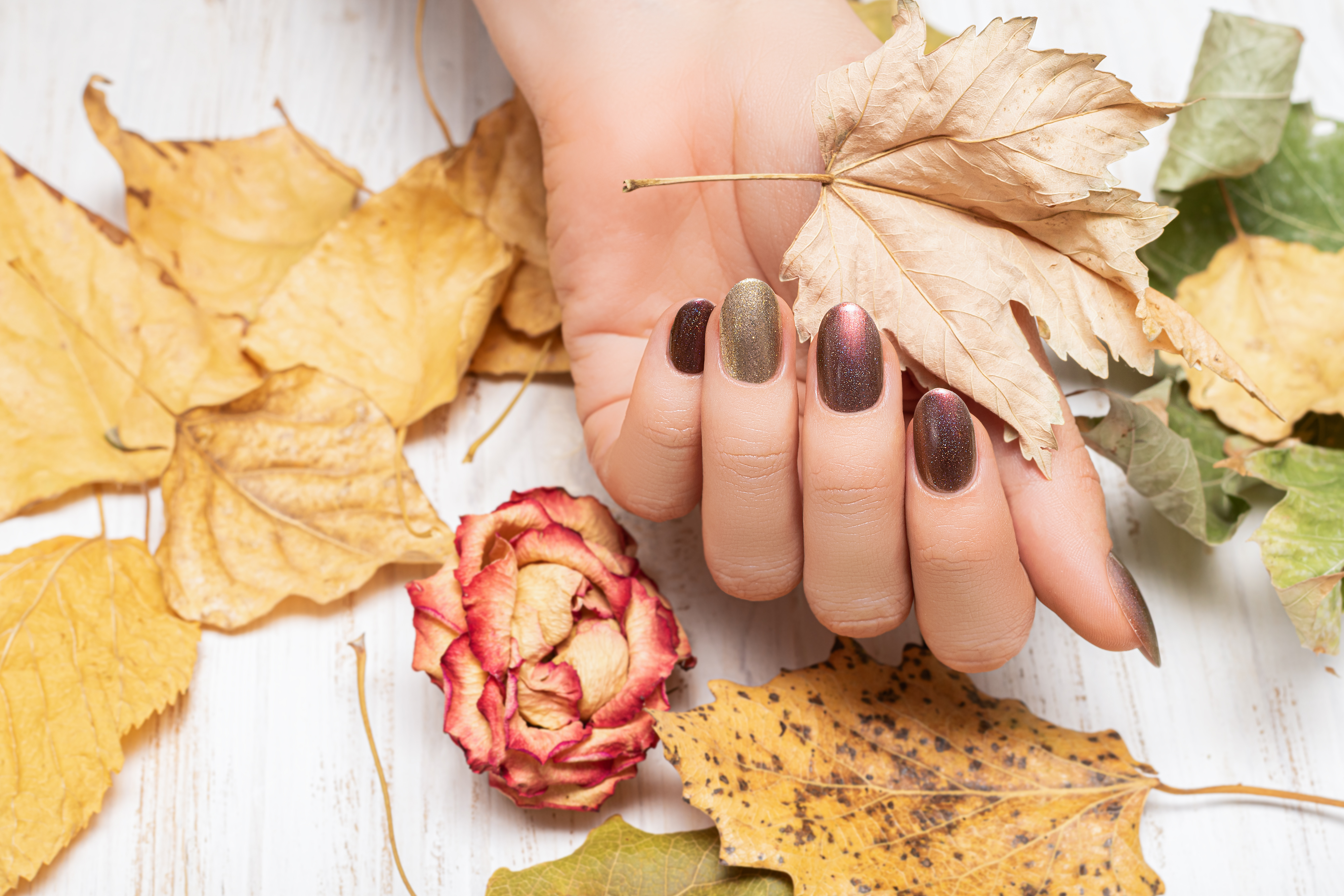 nails