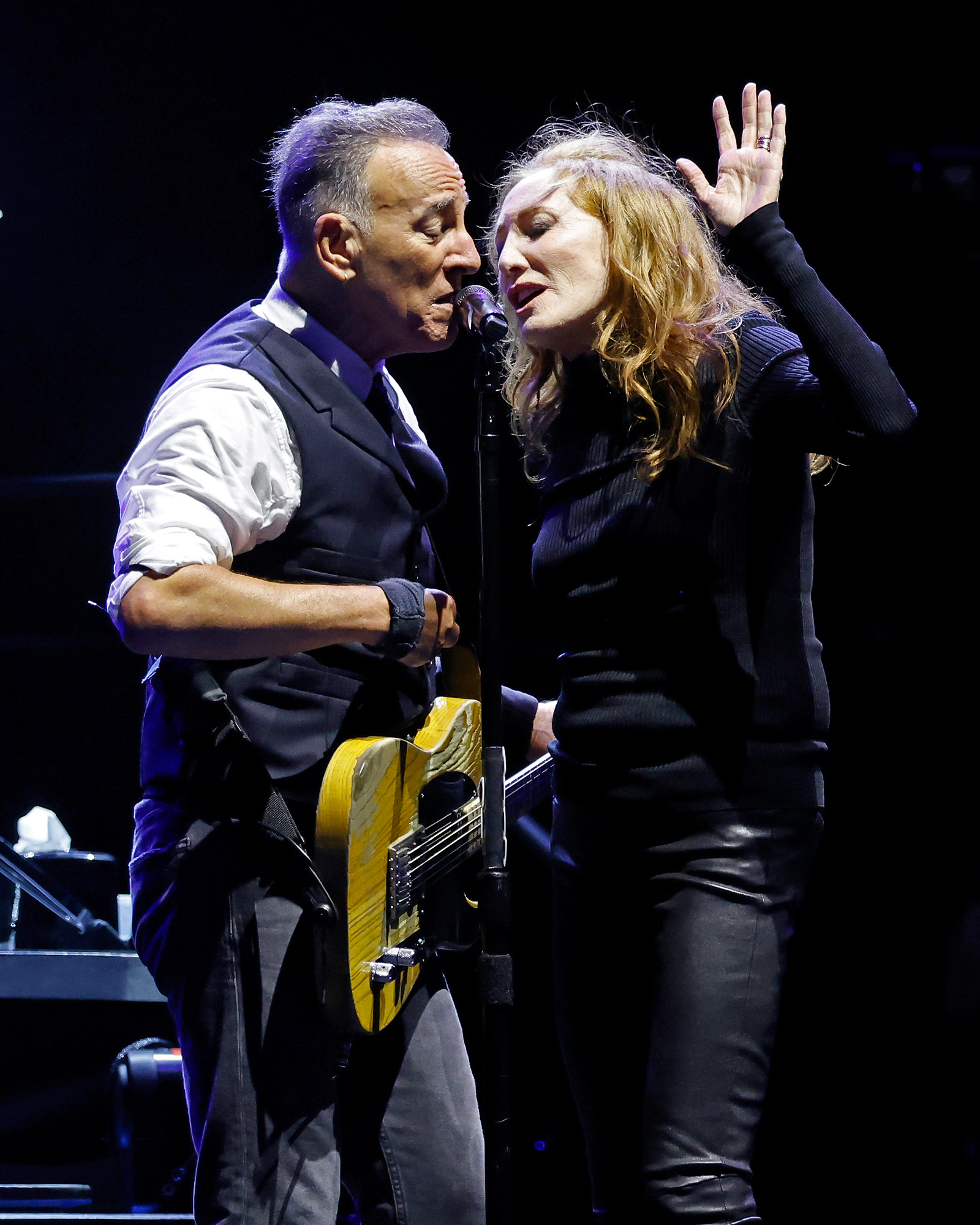 How Bruce Springsteen Patti Scialfa Balance Marriage and Performing
