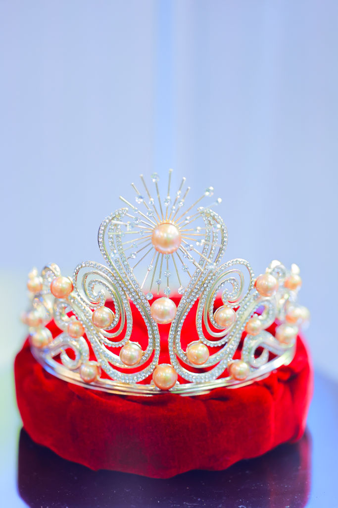 Corona Miss Universo 2024