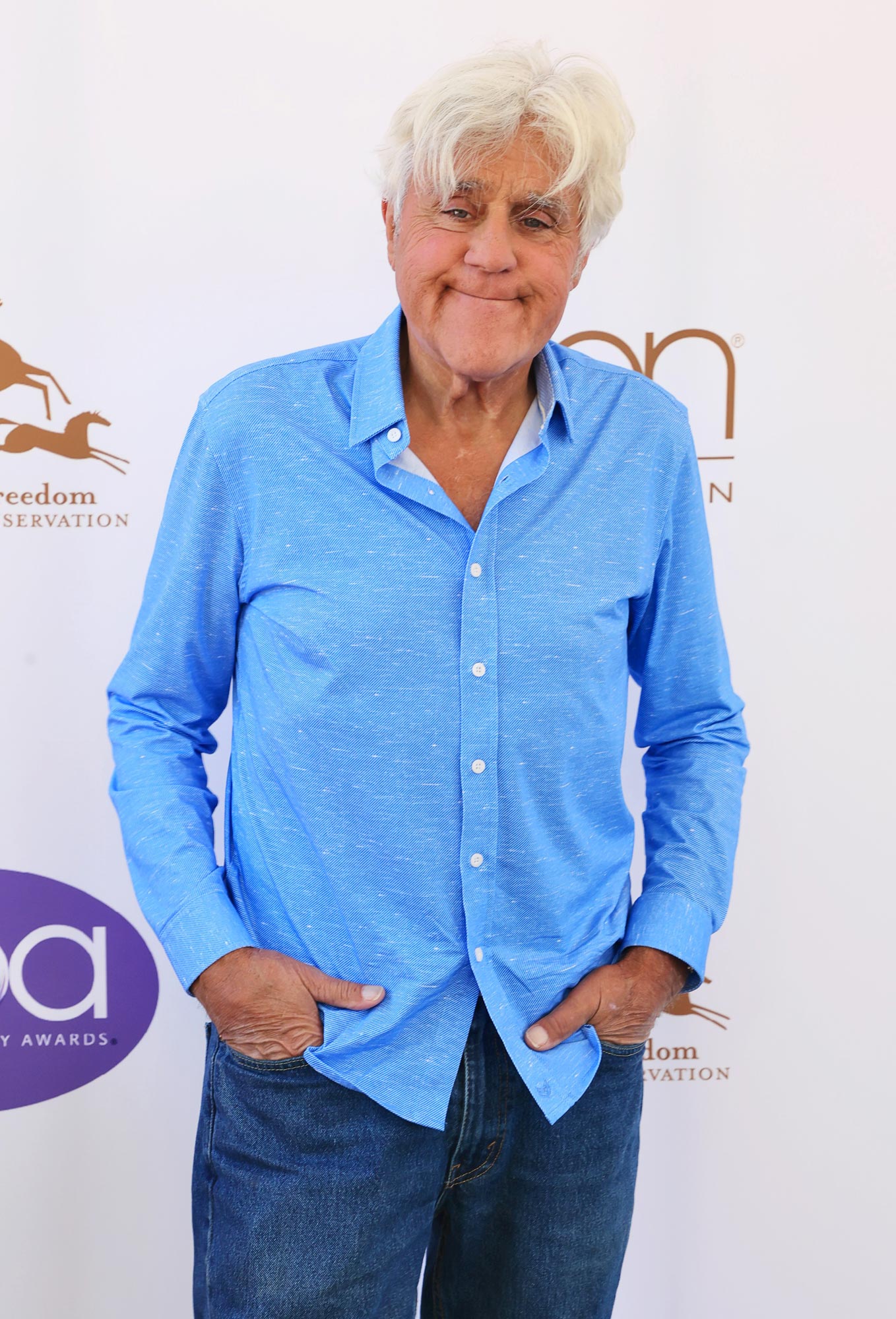 Jay Leno Wears an Eye Patch After Sustaining Injuries From Falling Down a Hill 197