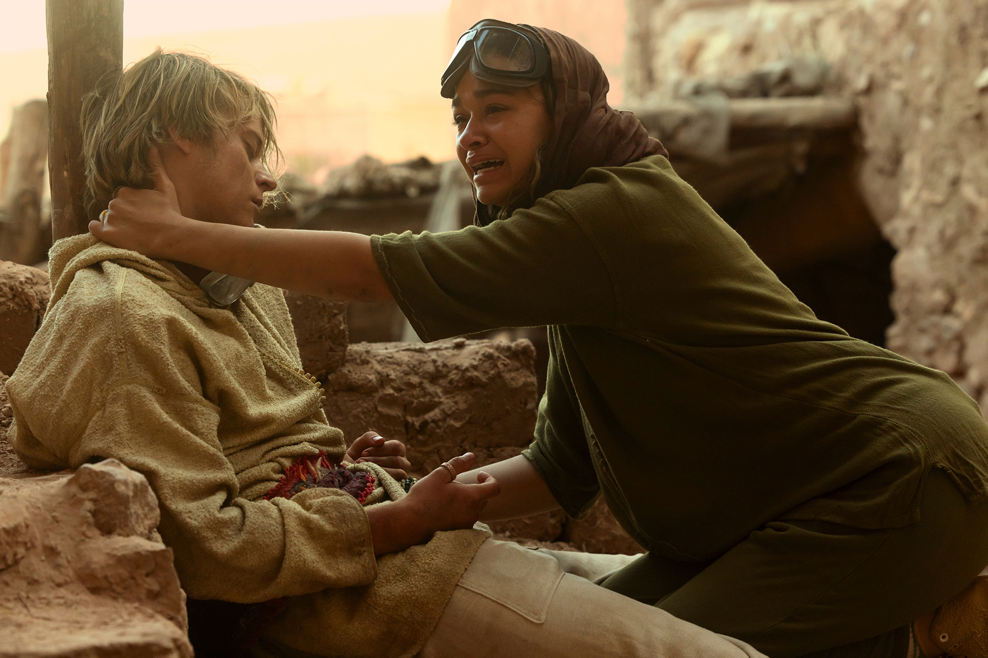 Us Explains Outer Banks Offscreen Backlash After JJ Controversial Death