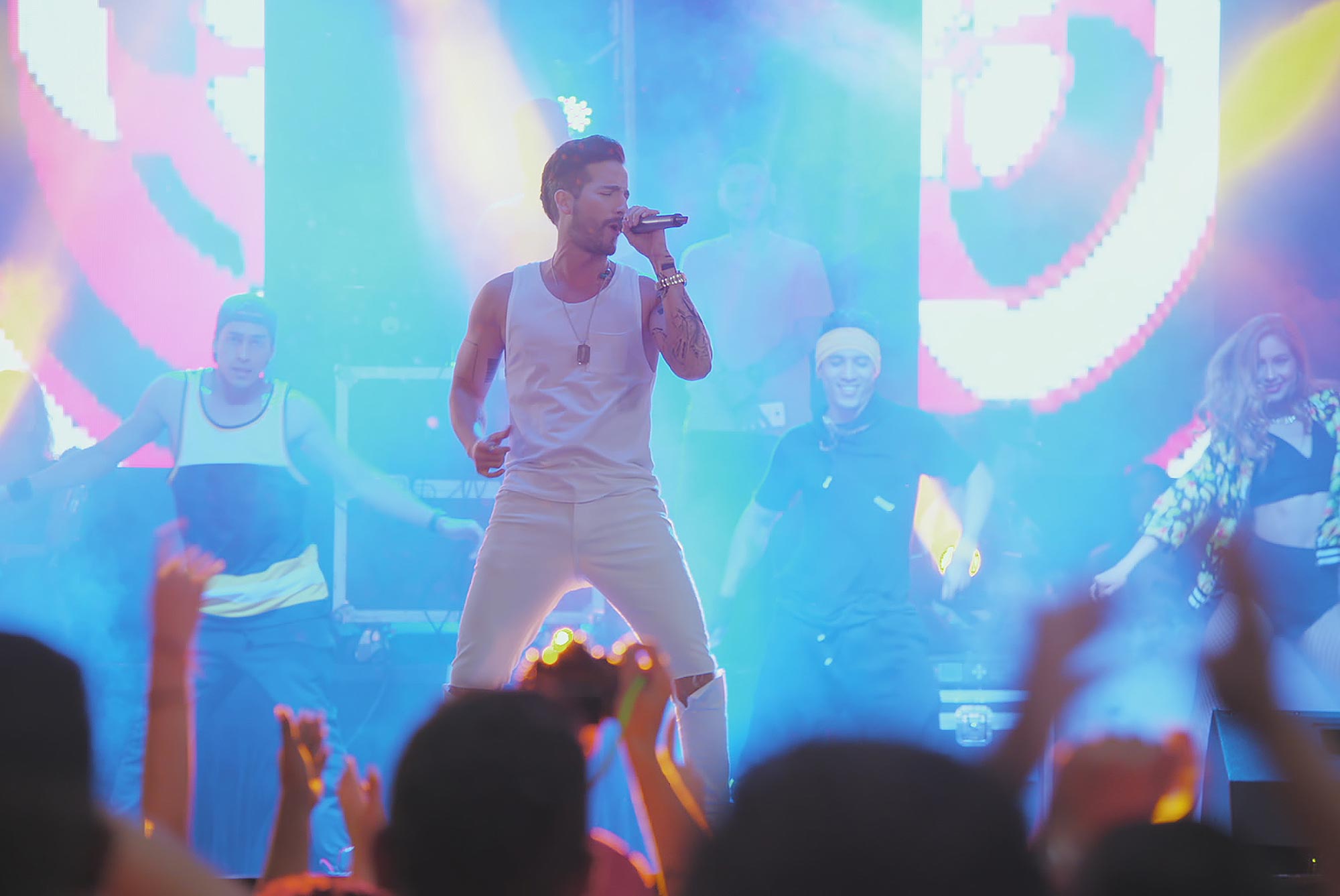 Carlos Torres es Charlie Flow