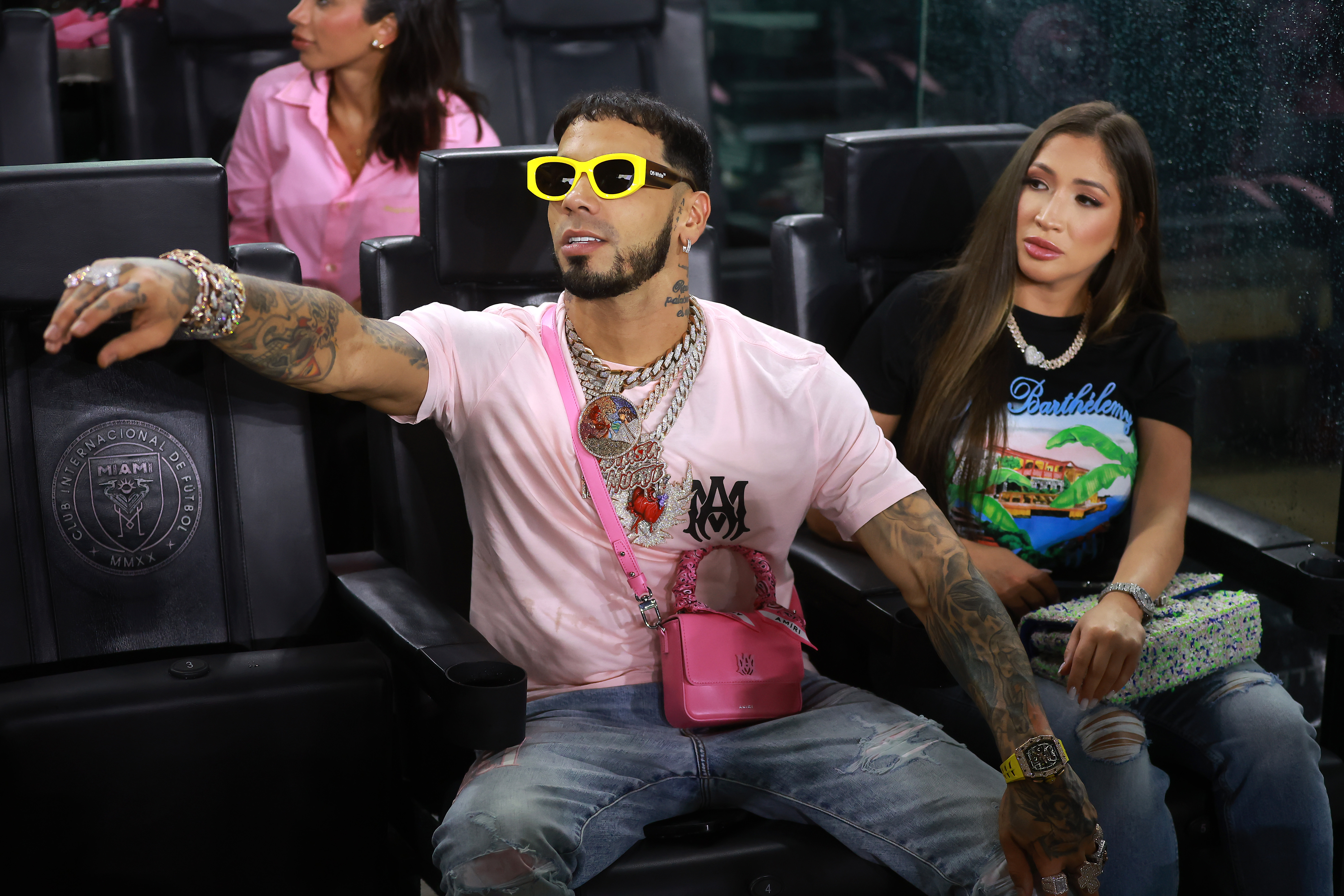 Anuel AA y Laury Saavedra.