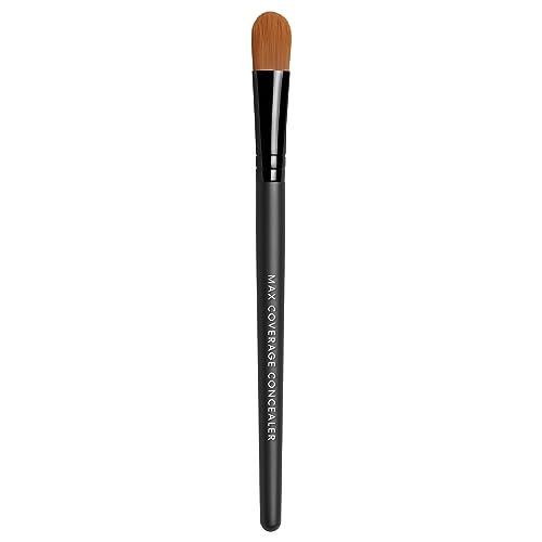 Best Flat Brush: bareMinerals Maximum Coverage Flat Concealer Brush