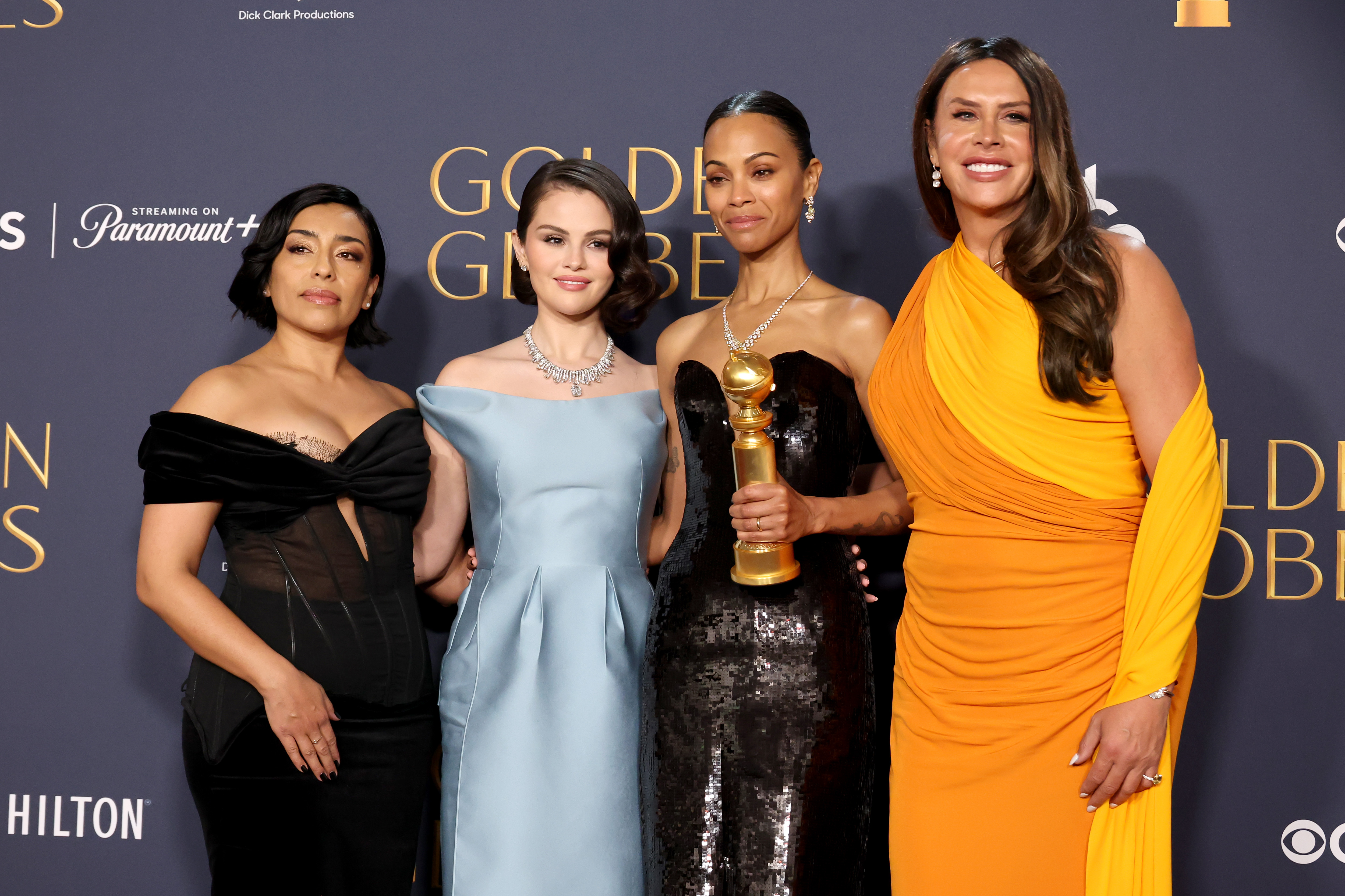 Adriana Paz, Selena Gómez. Zoe Saldana y Karla Sofía Gascón.