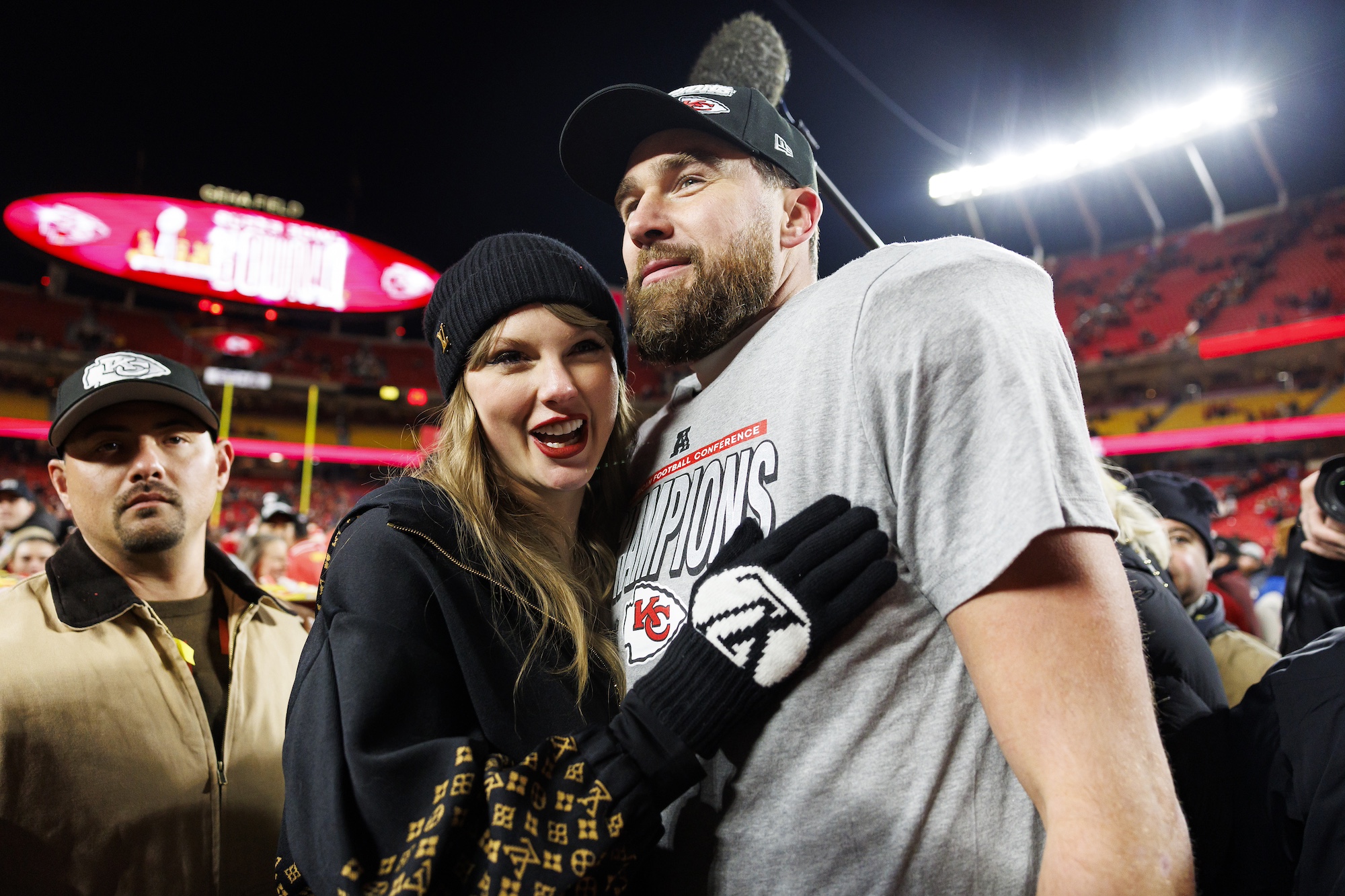 Travis Kelce Laughs Off Taylor Swift References on ‘Are You Smarter Than A Celebrity?’