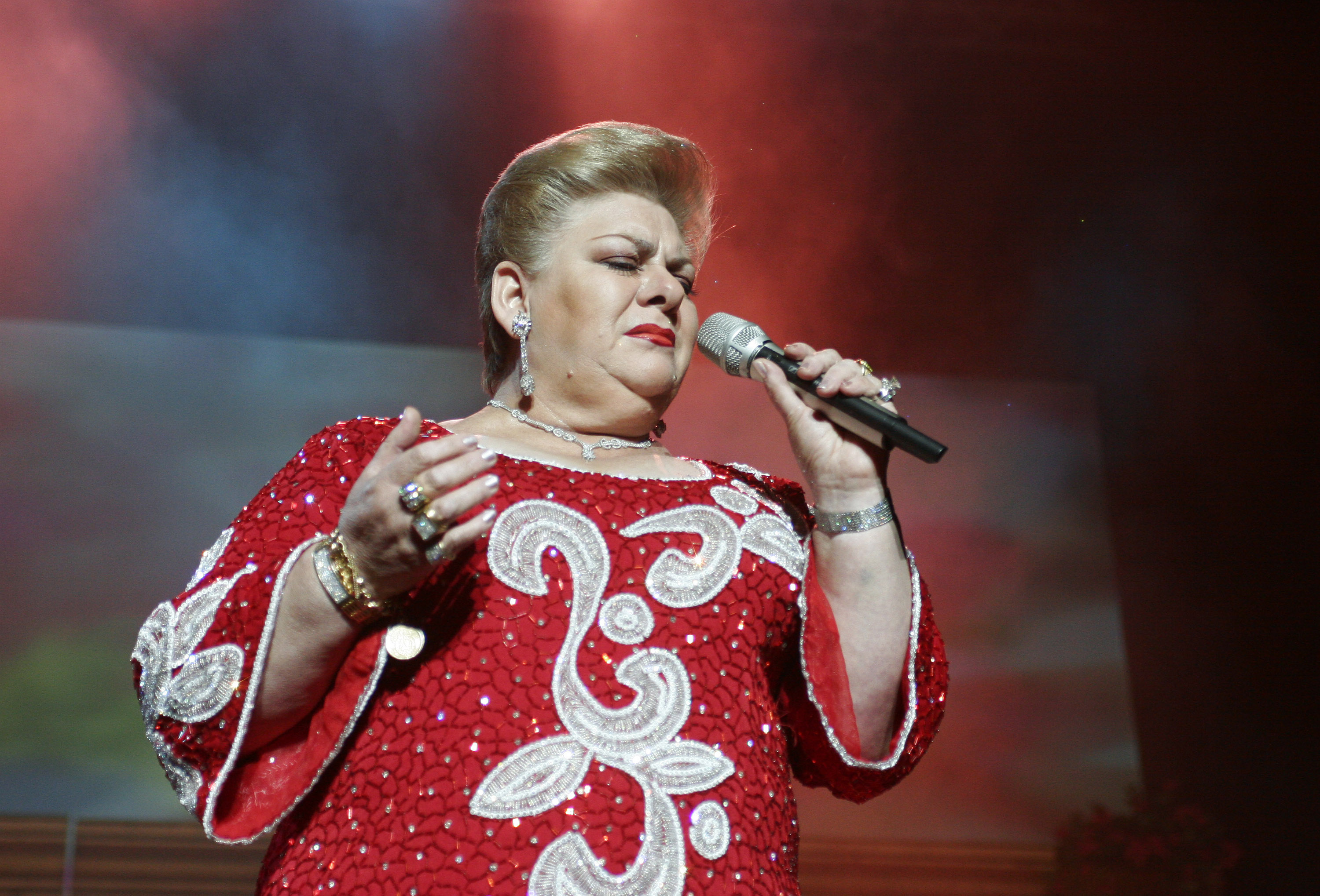 Paquita La Del Barrio.