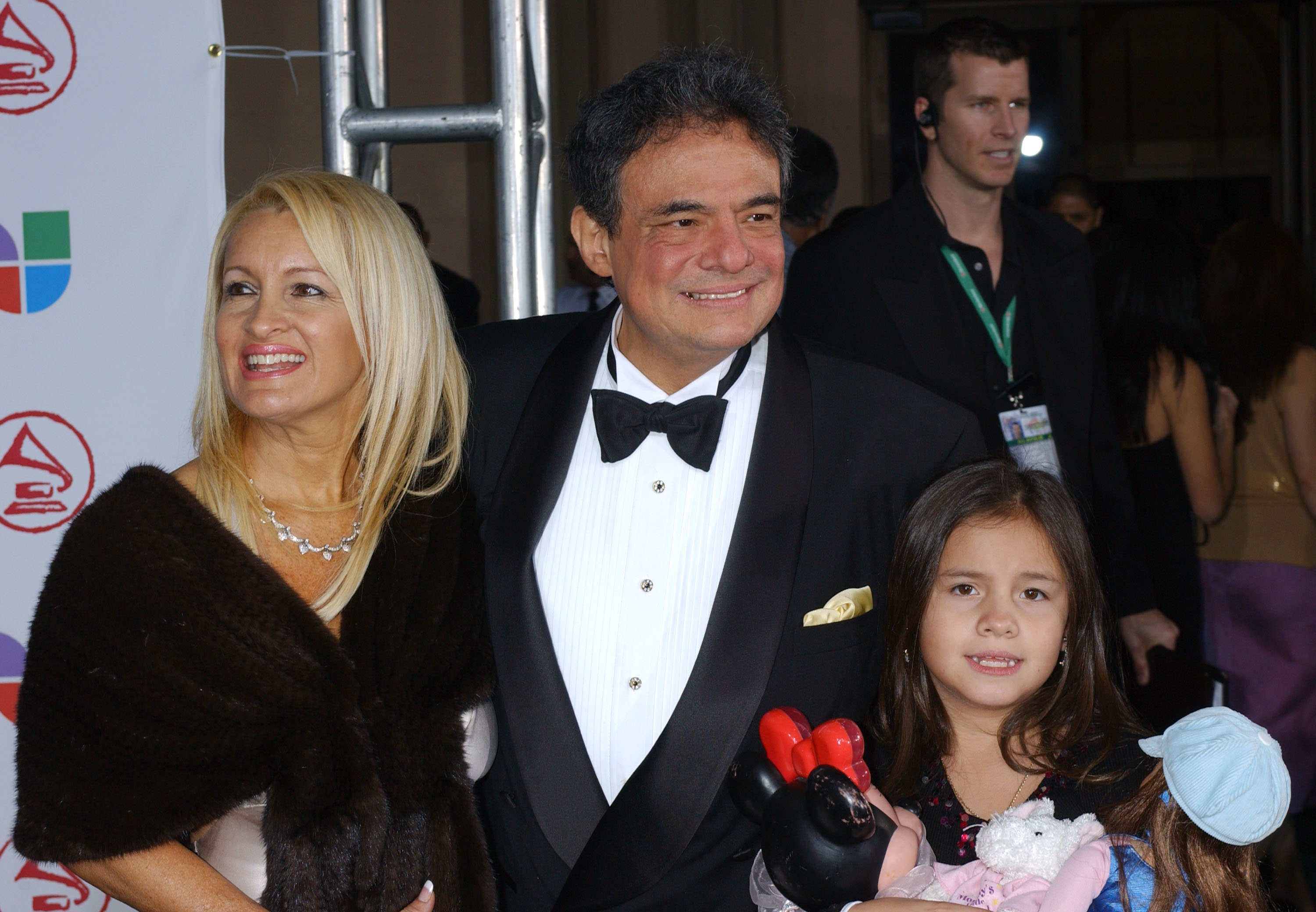 José José con su esposa Sara y su hija Sarita.