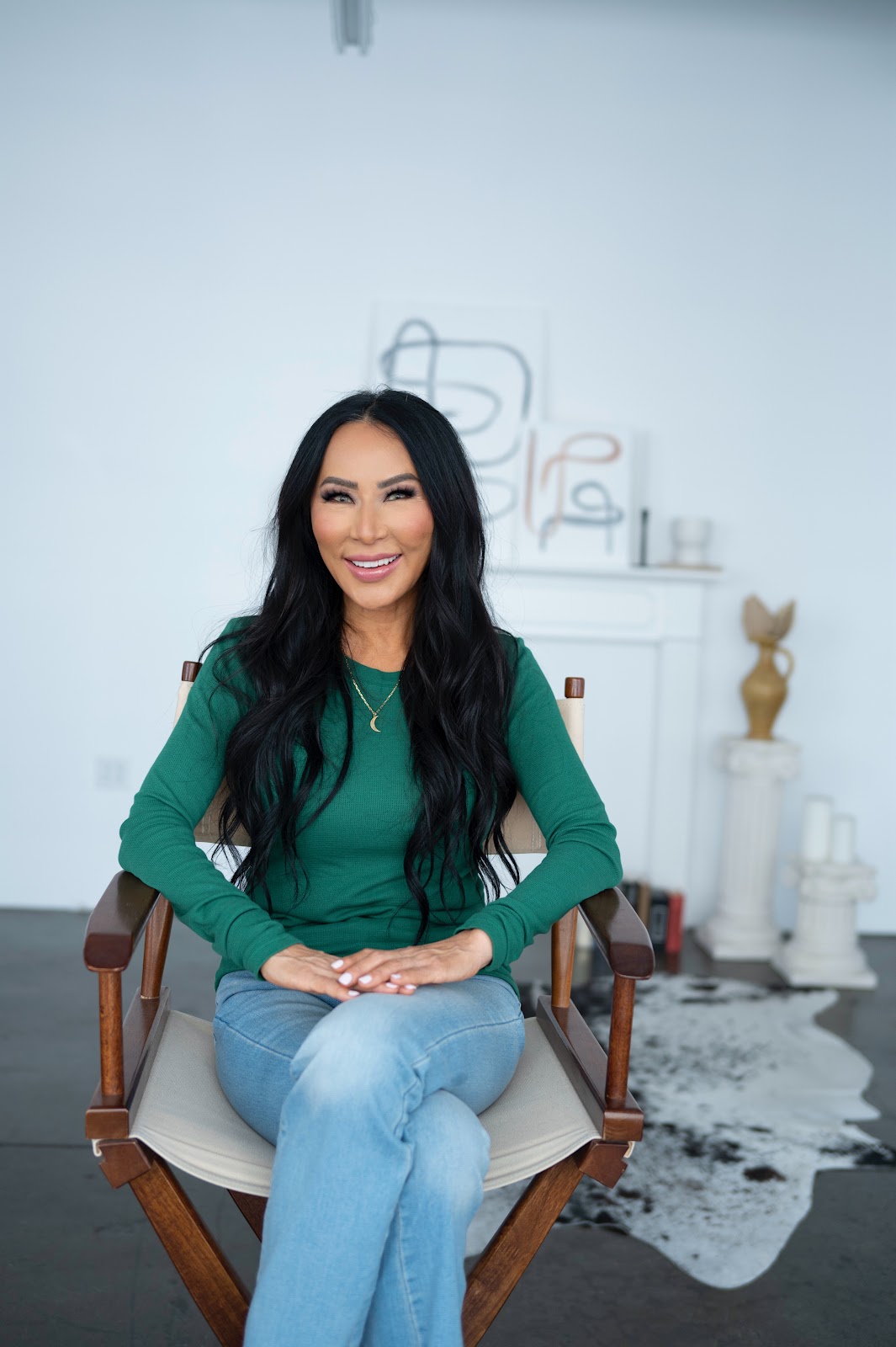 Mindset coach and friendship expert Shari Leid portrait