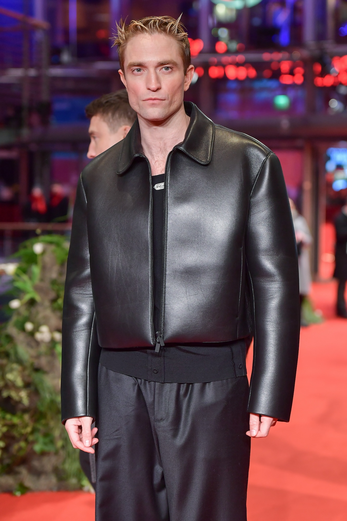 Robert Pattinson Is An 'Expert' at Changing His Daughter's Diapers