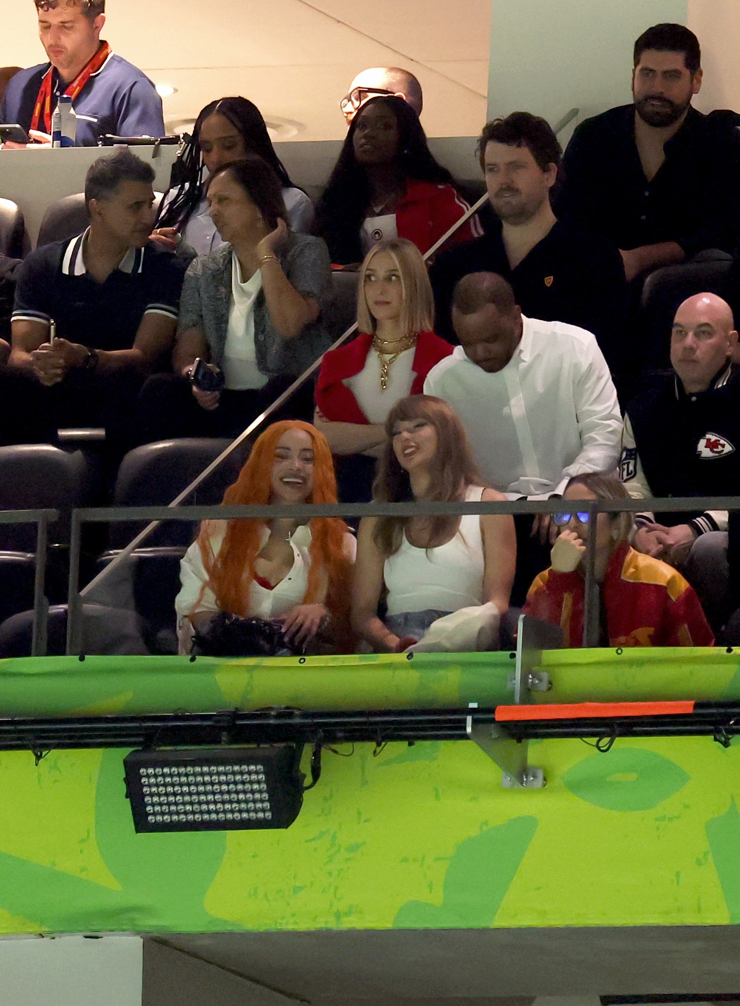 Erin Andrews, Charissa Thompson Slam Eagles Fans Who Booed Taylor Swift