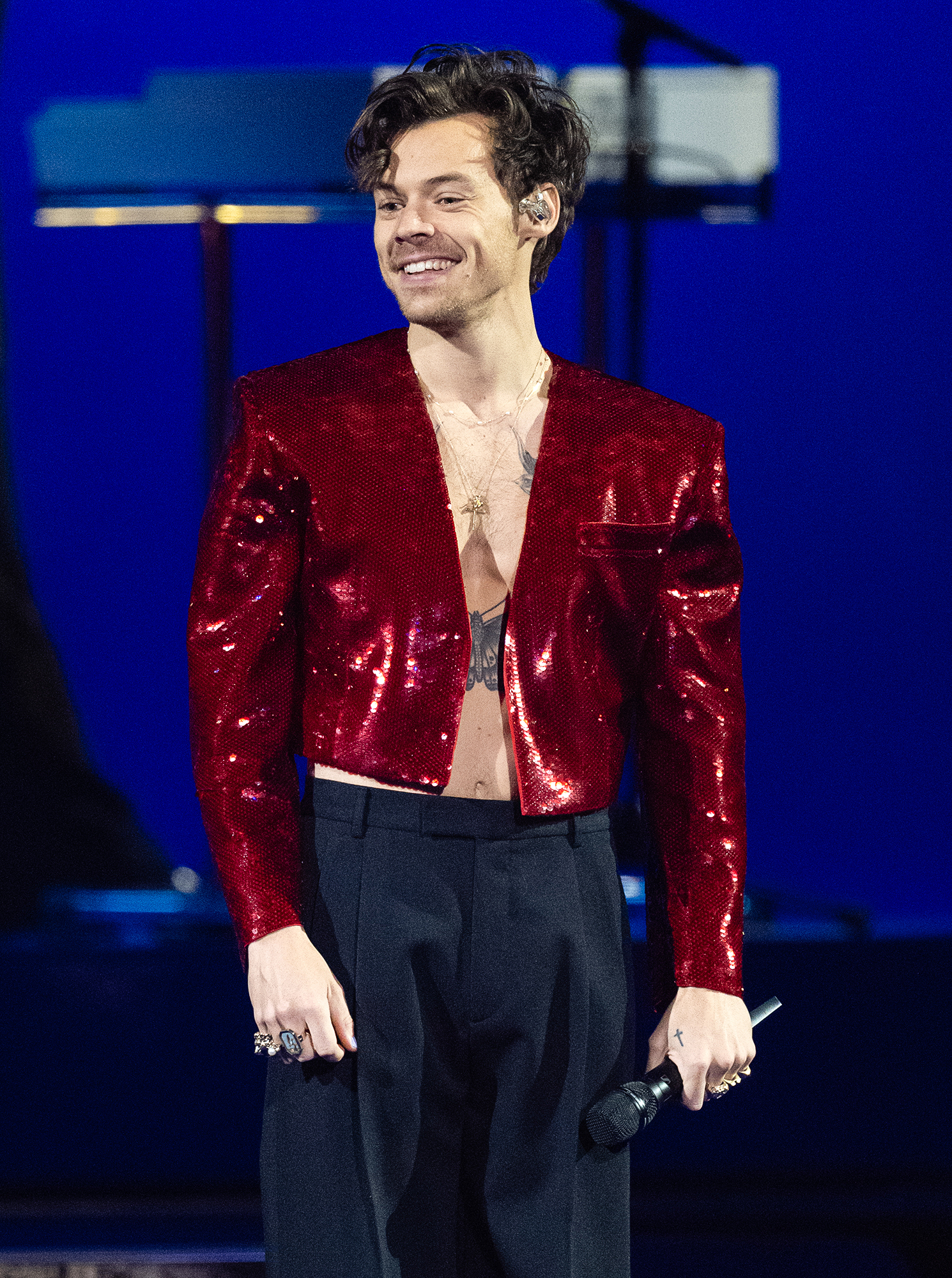 Harry Styles Spotted Running (and Conquering!) 2025 Tokyo Marathon: Find Out His Finish Time
