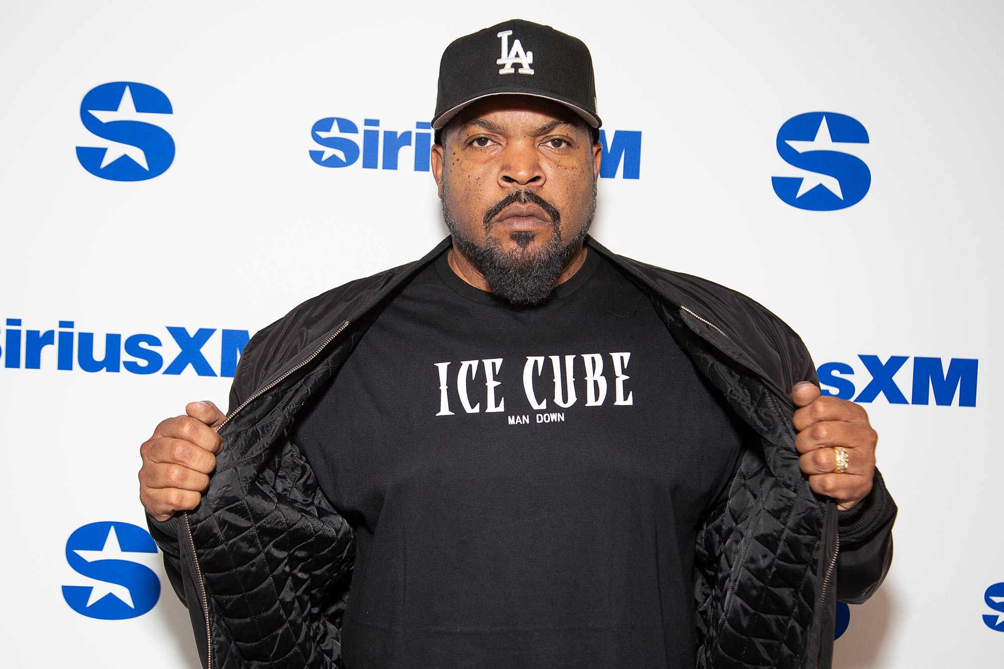 Ice Cube Does Live TV Interview During Australian Cyclone Coverage I m Staying Clear 727