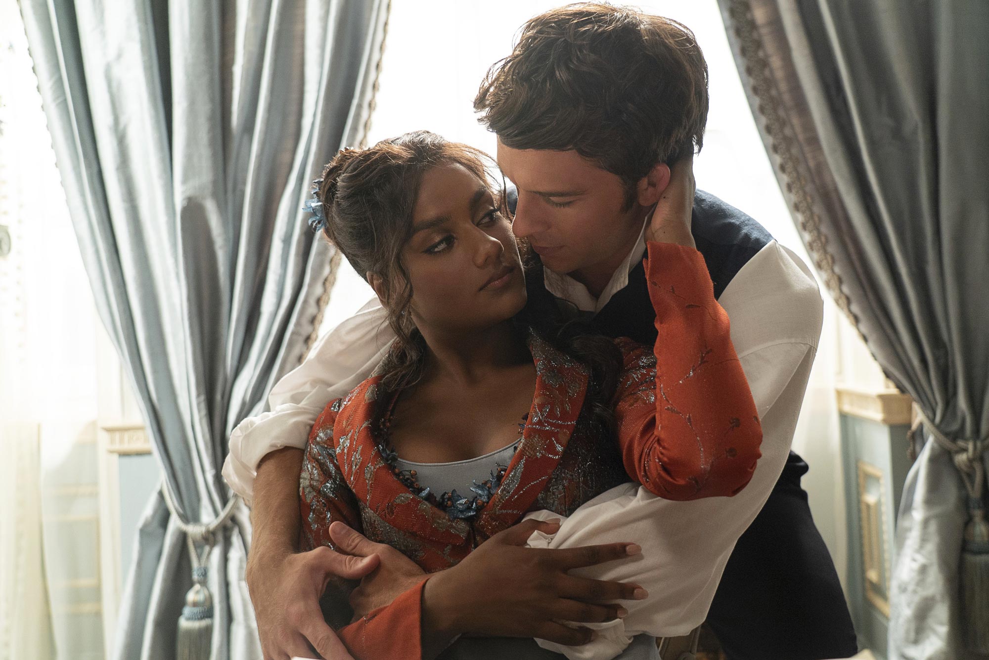 Simone Ashley Breaks Down How She Filming the Iconic Bridgerton Rain Scene With Jonathan Bailey 337