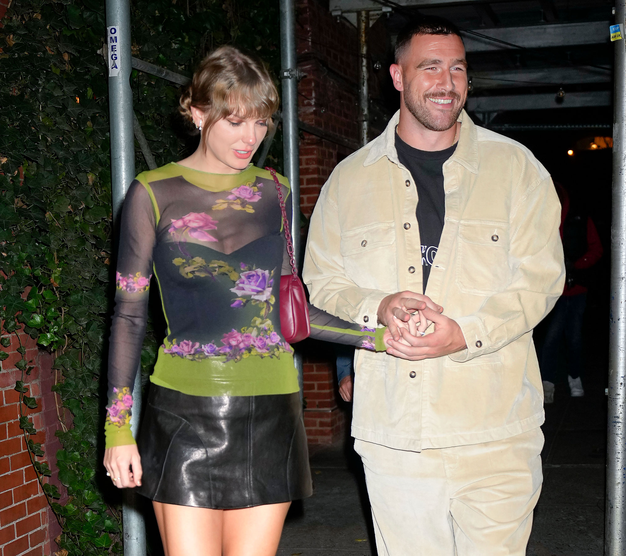 Travis Kelce Has Hilarious Reaction to Fan Taylor Swift Inspired Username