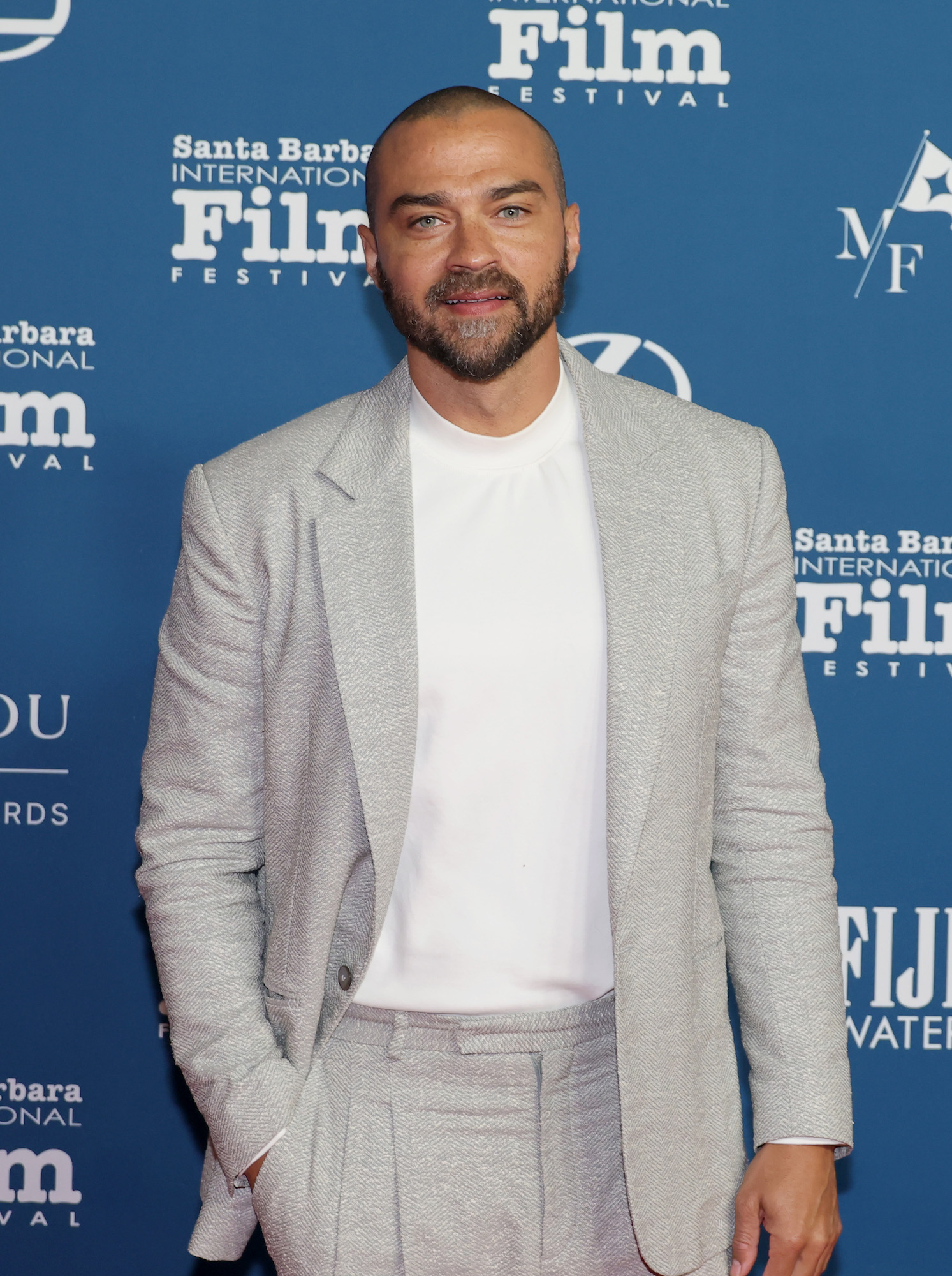 Jesse-Williams-Bio-GettyImages-2198459211.