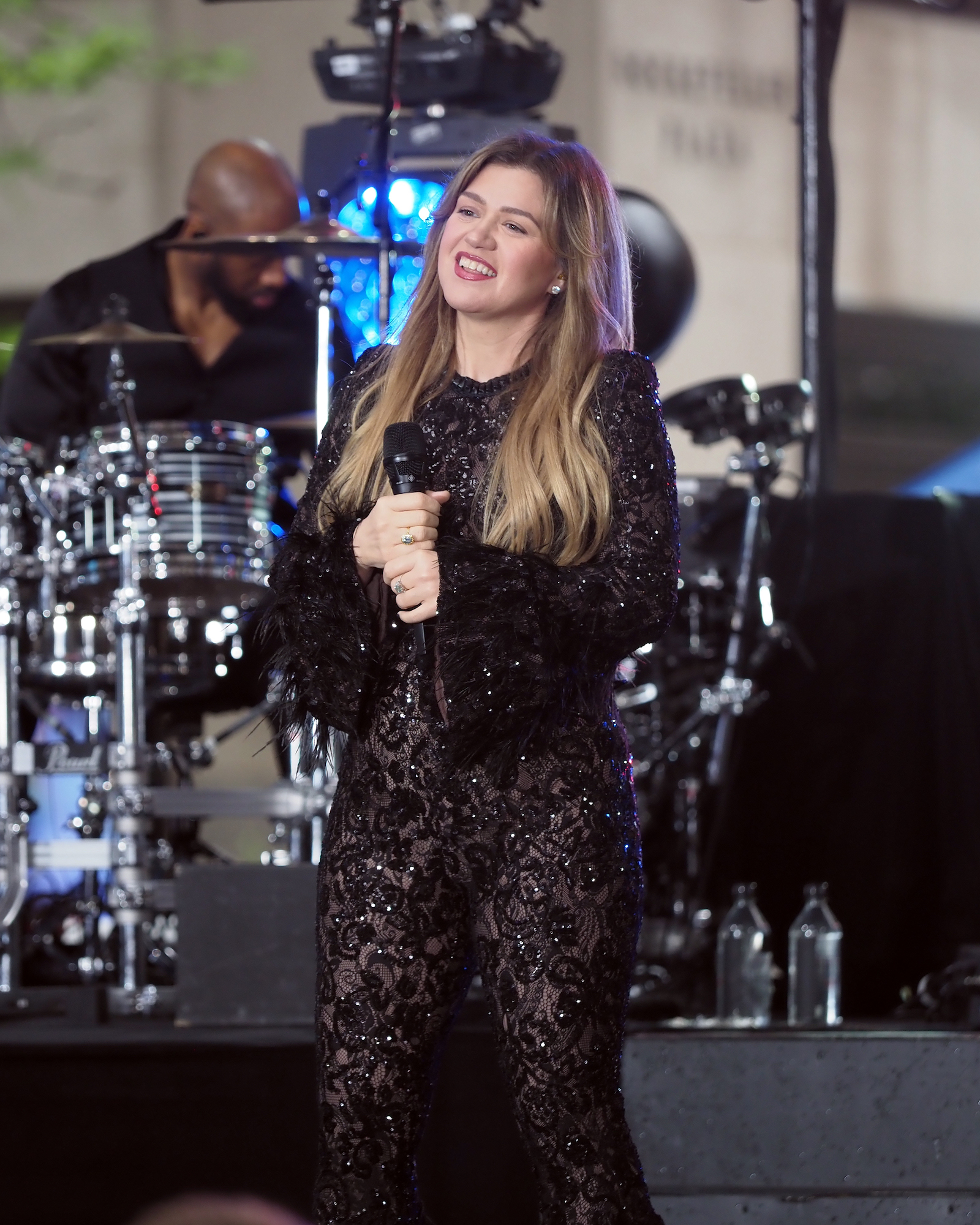 Kelly-Clarkson-GettyImages-2213729205