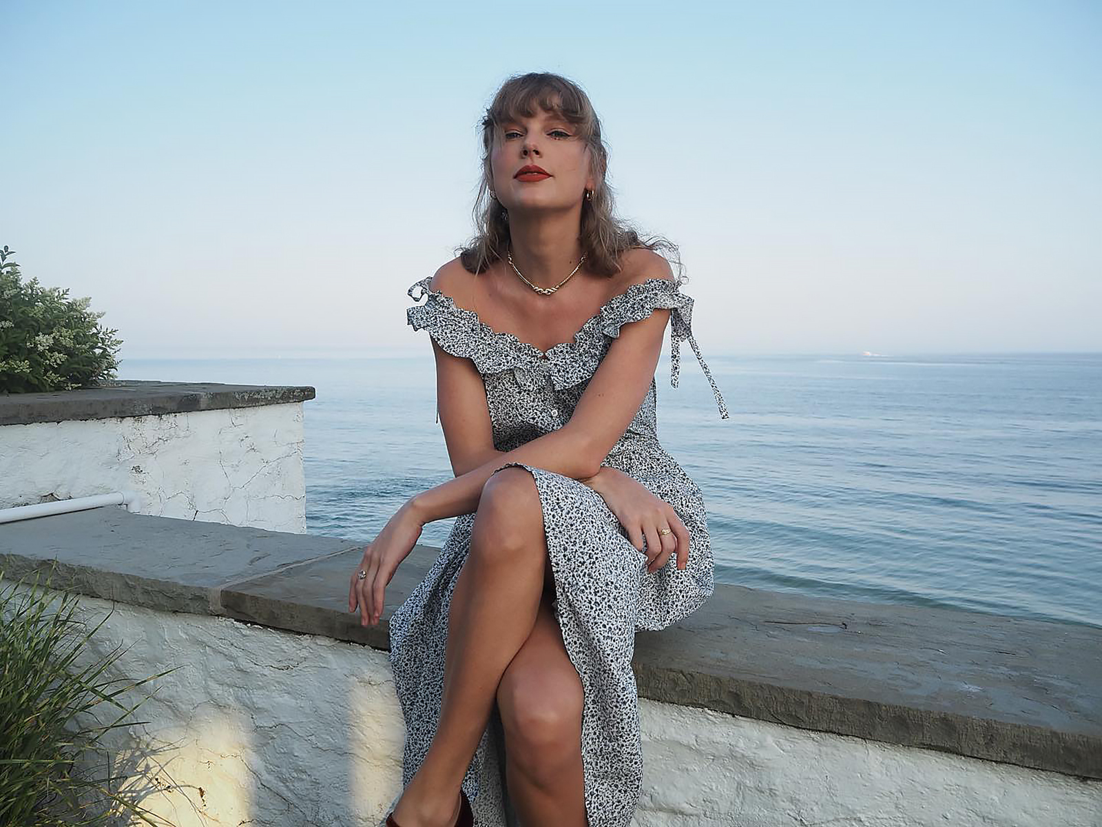 Police Find Human Remains Near Taylor Swift Rhode Island Mansion 2