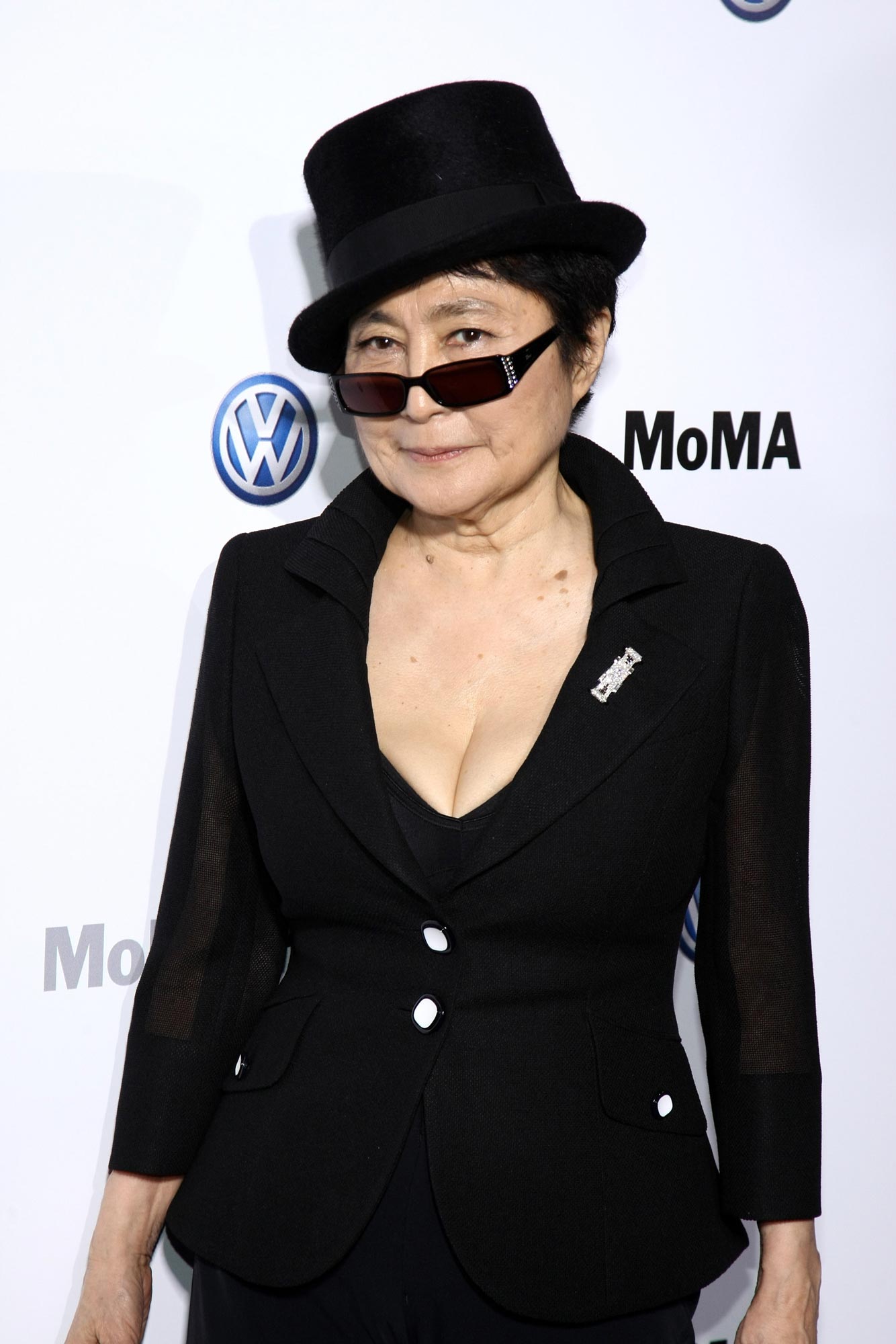 Yoko Ono Bio