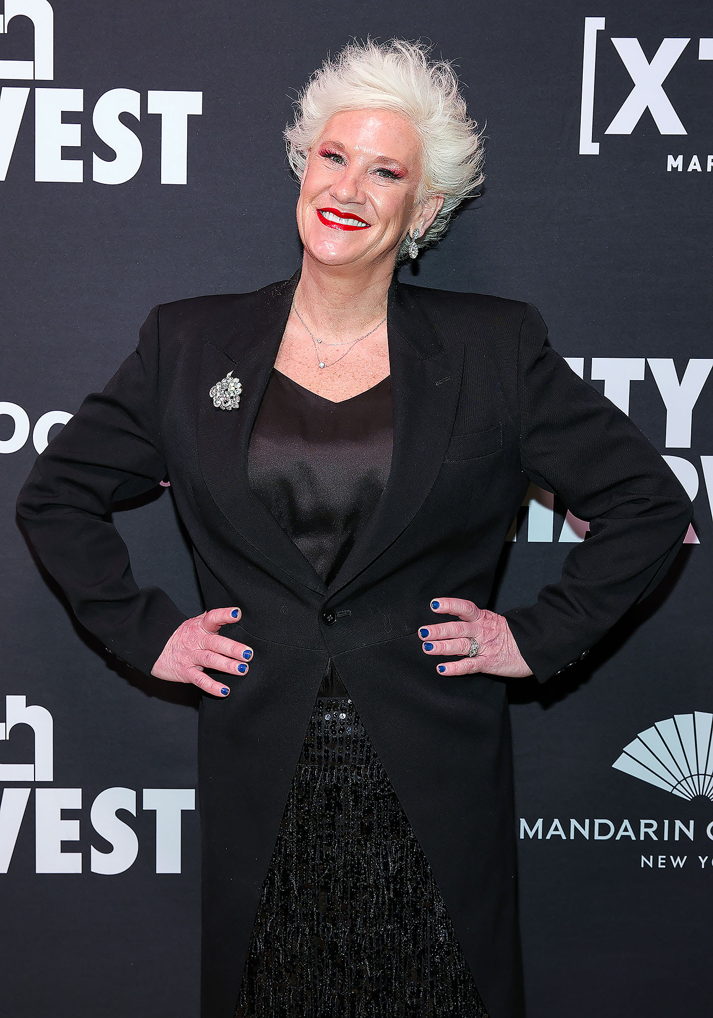 Anne Burrell Bio