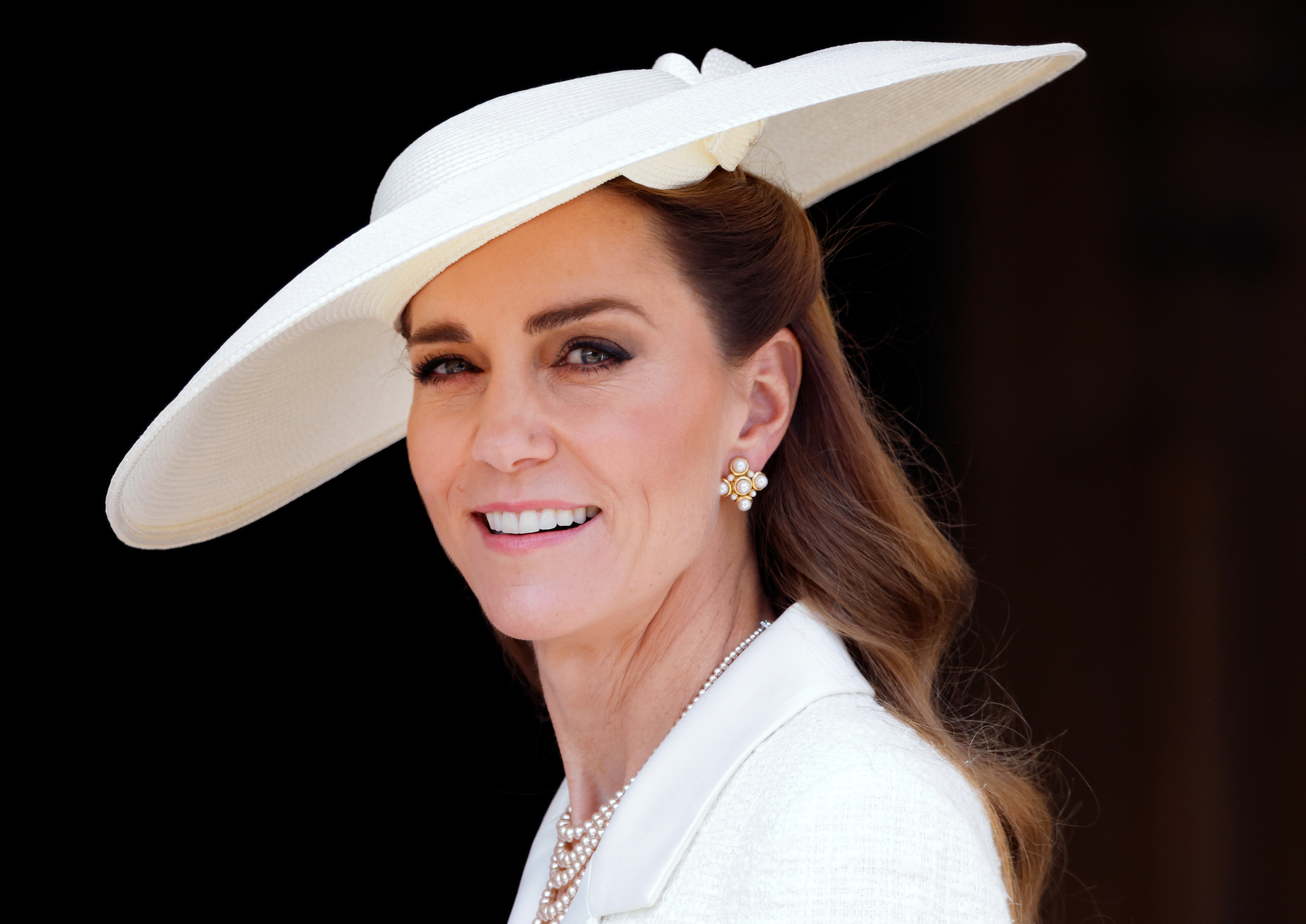 Kate Middleton's Luxe Strathberry Wallet Has an $18 Lookalike Hiding on Amazon