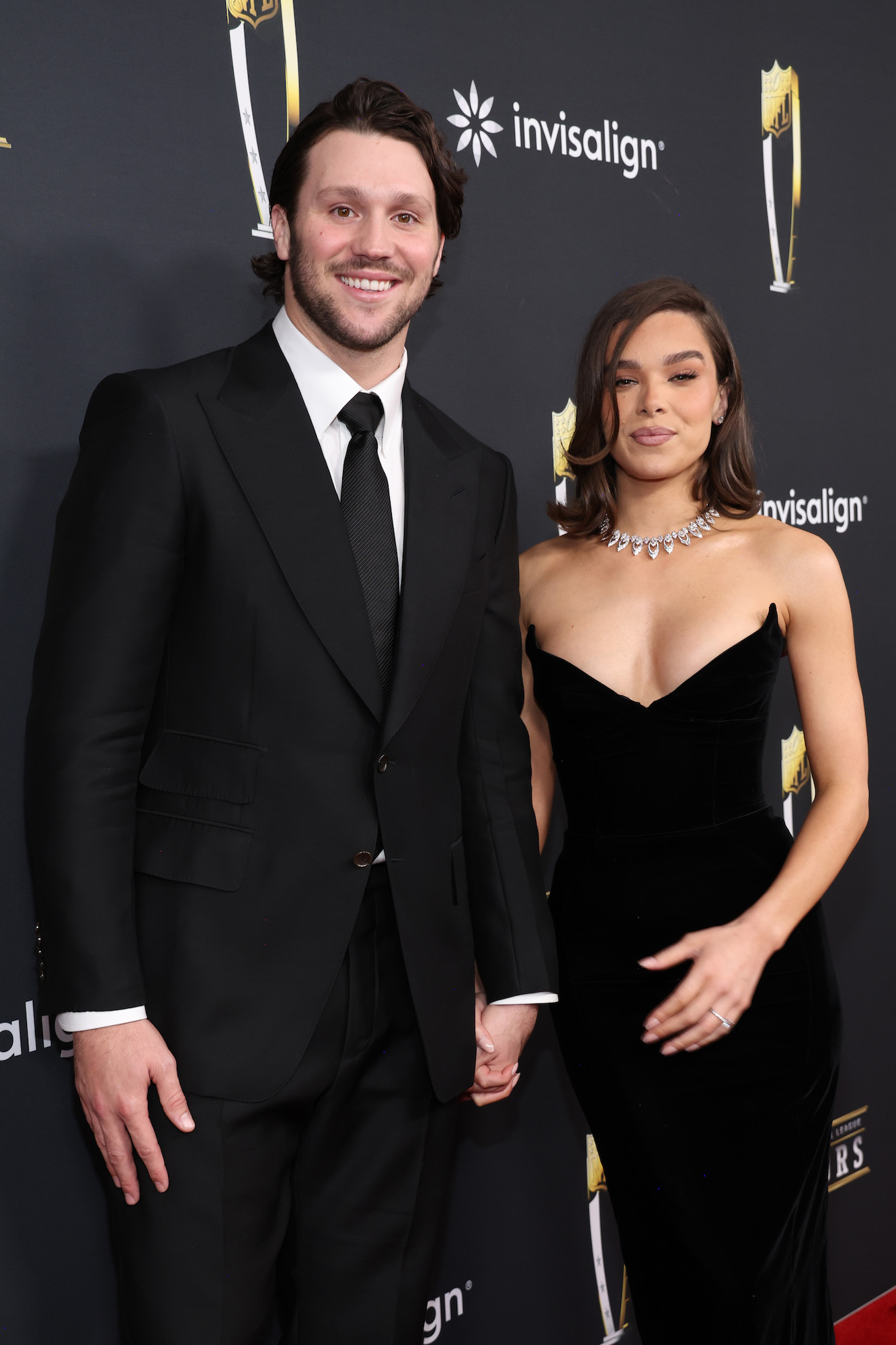 Josh-Allen-and-Hailee-Steinfeld-GettyImages-2198081949
