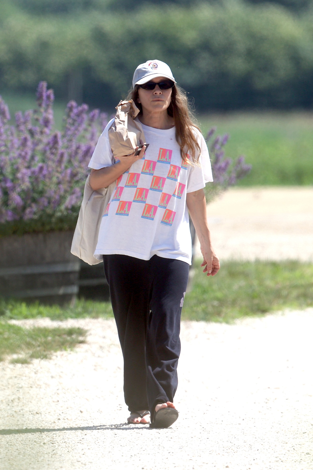 Mary Kate Olsen Rocks Dressed Down Look in Mega Rare Outing