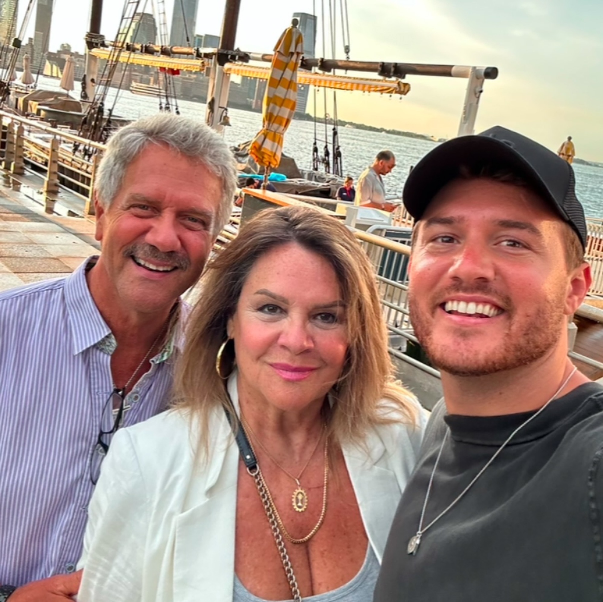 Peter-Weber-and-Parents-271070