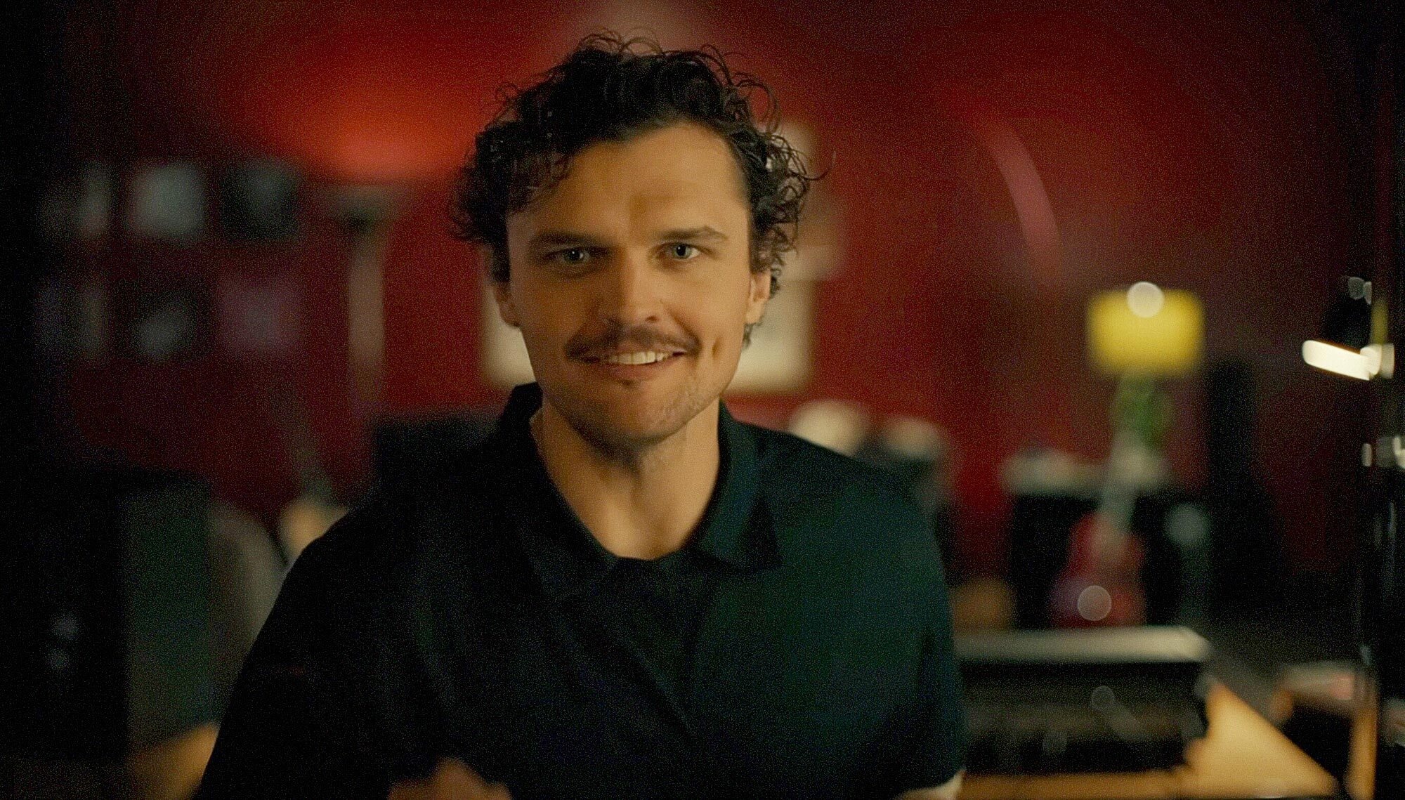 Ray Nicholson in Borderline