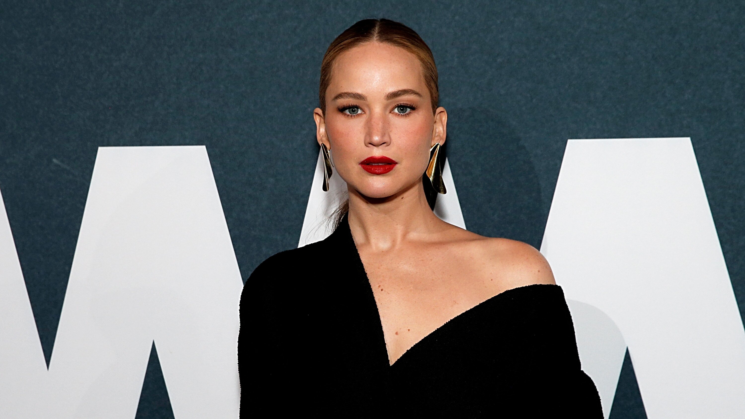 Love Jennifer Lawrence's $920 Ballet Flats? We Found A $67 Lookalike
