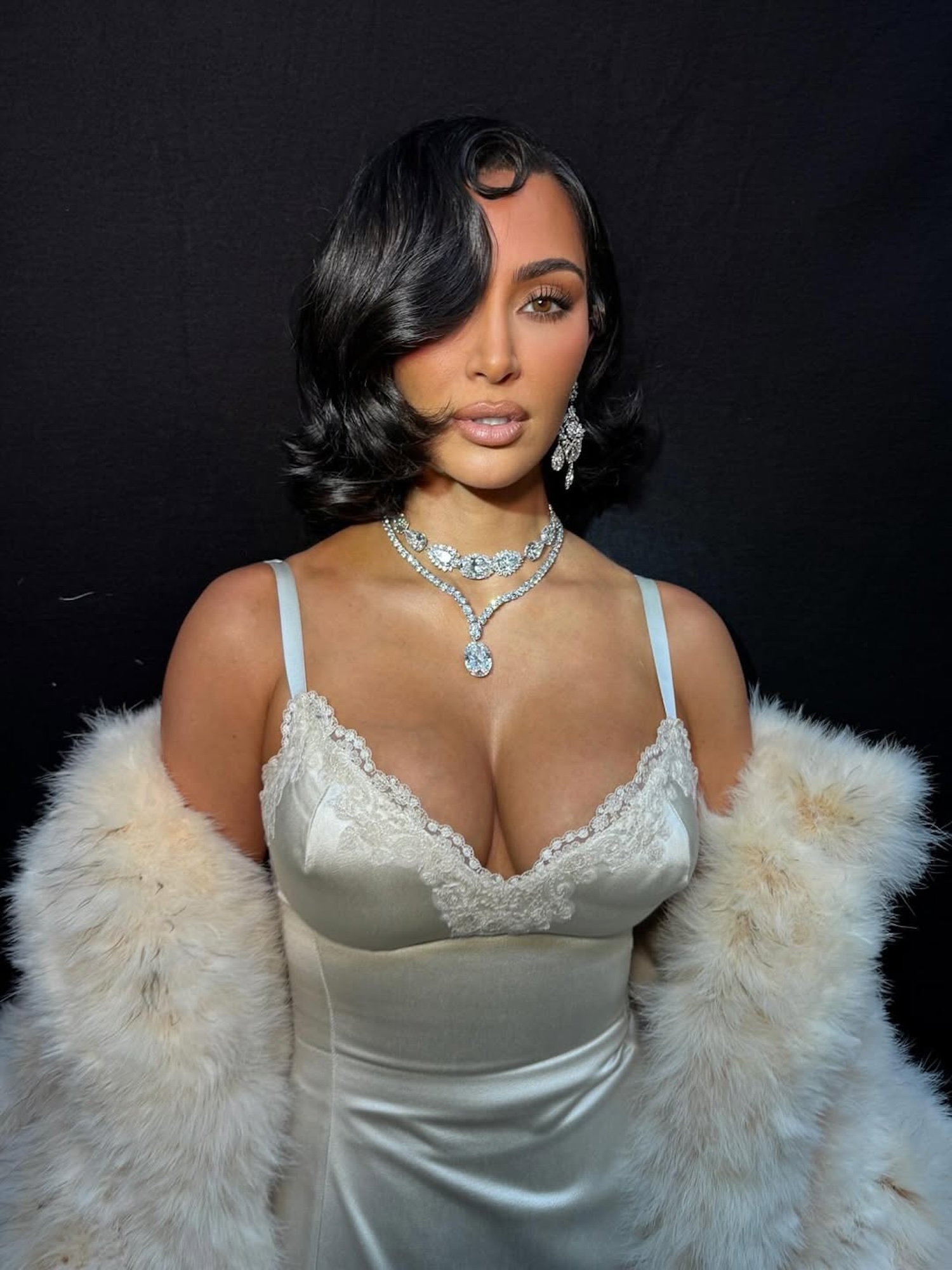 Kim Kardashian Wears Elizabeth Taylor’s Personal Earrings in Demna’s Final Balenciaga Show