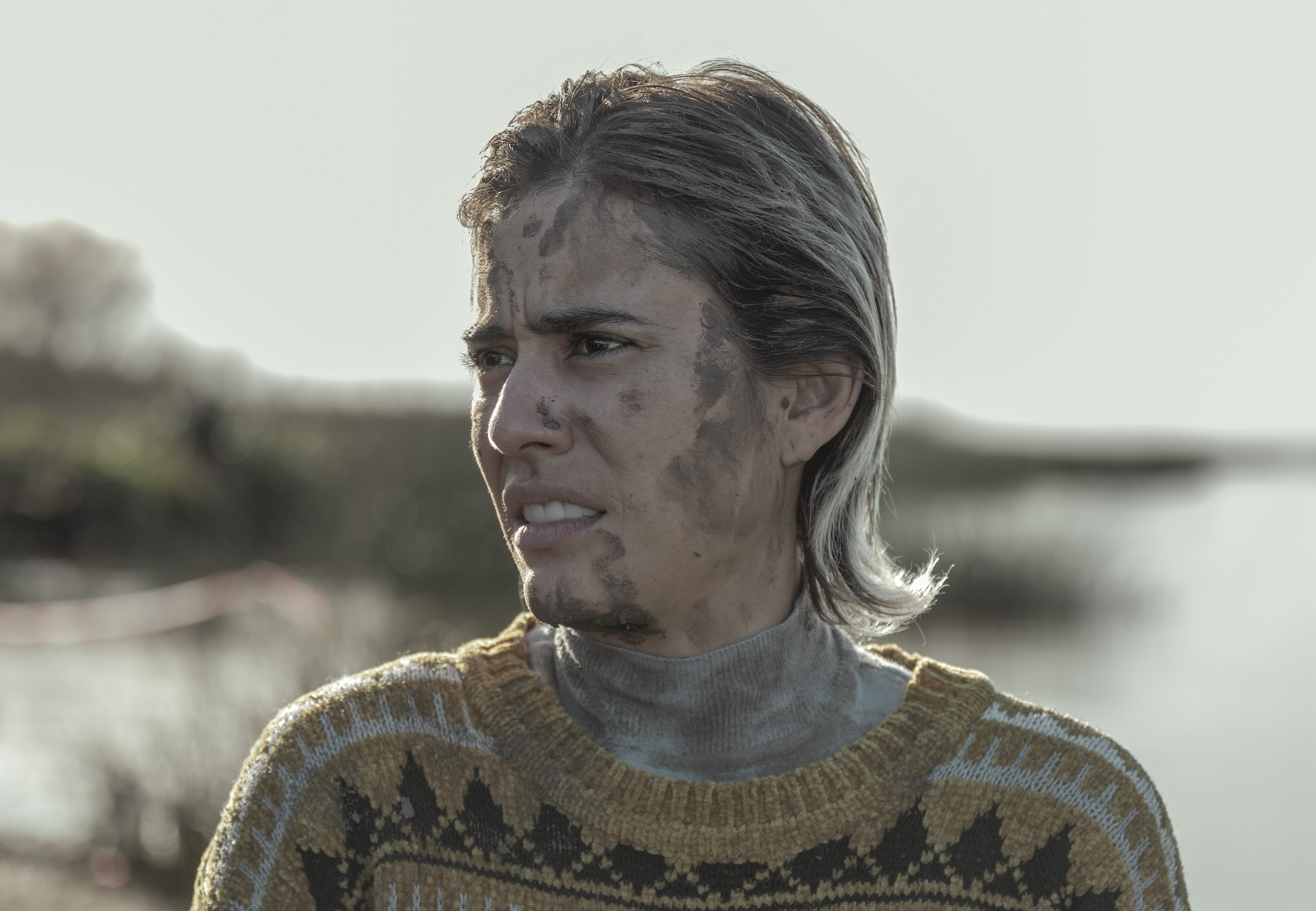 Carolina Ramírez como Yael en la serie argentina En el Barro