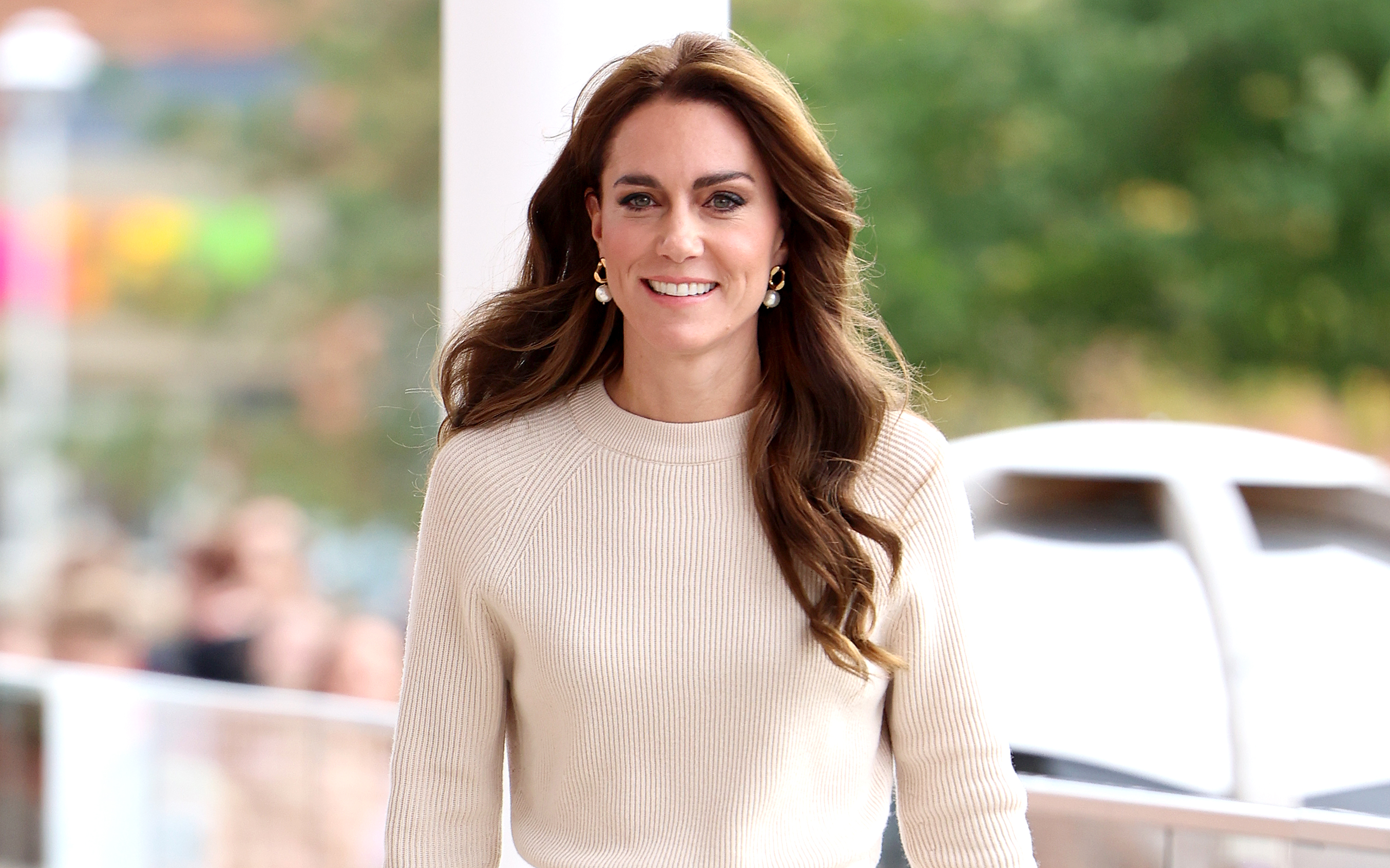 Catherine, Princess of visits Nottingham Trent University to learn about their mental health support system on October 11, 2023 in Nottingham, England. The Prince and Princess of Wales are carrying out engagements across the UK to mark World Mental Health Day and to highlight the importance of mental wellbeing, particularly in young people.