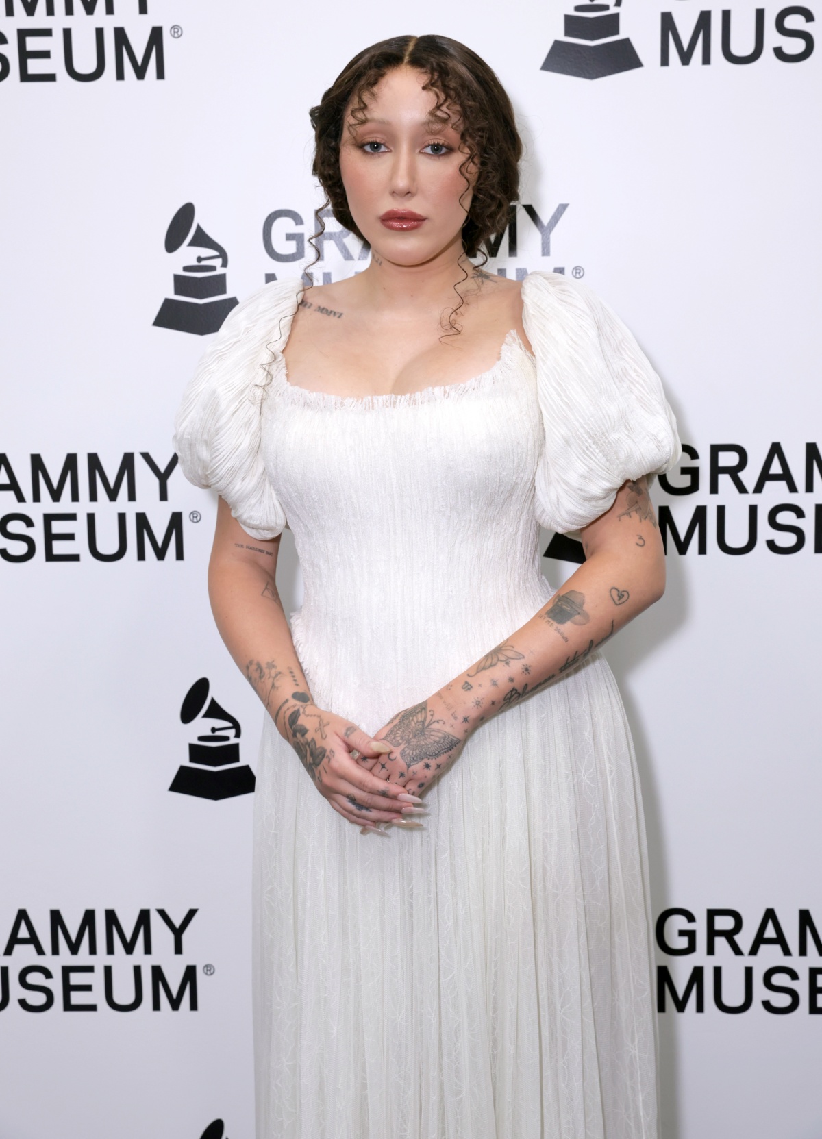 Noah Cyrus Addresses Family Feud Rumors It Doesnt Hurt Us