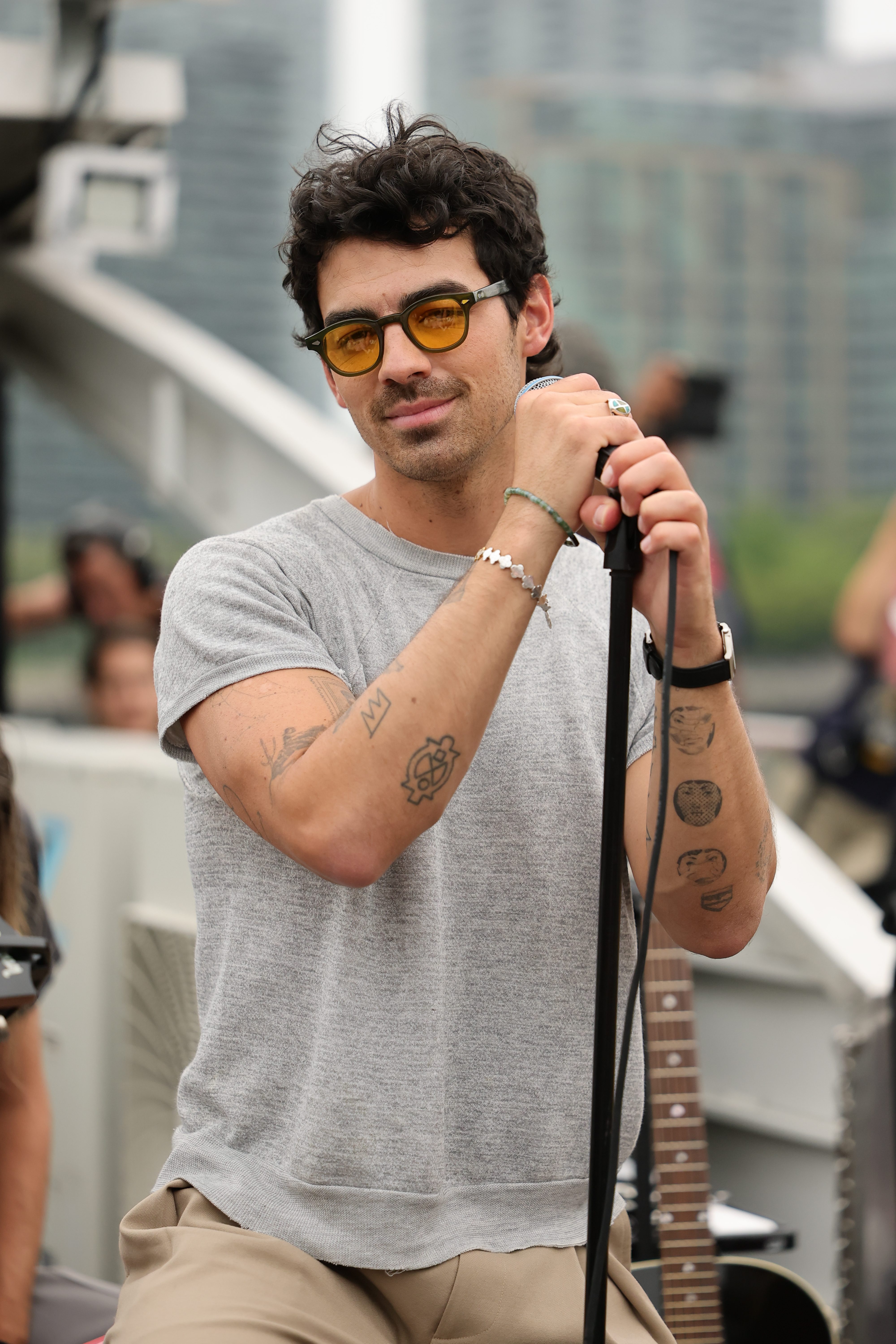 Joe Jonas singing.