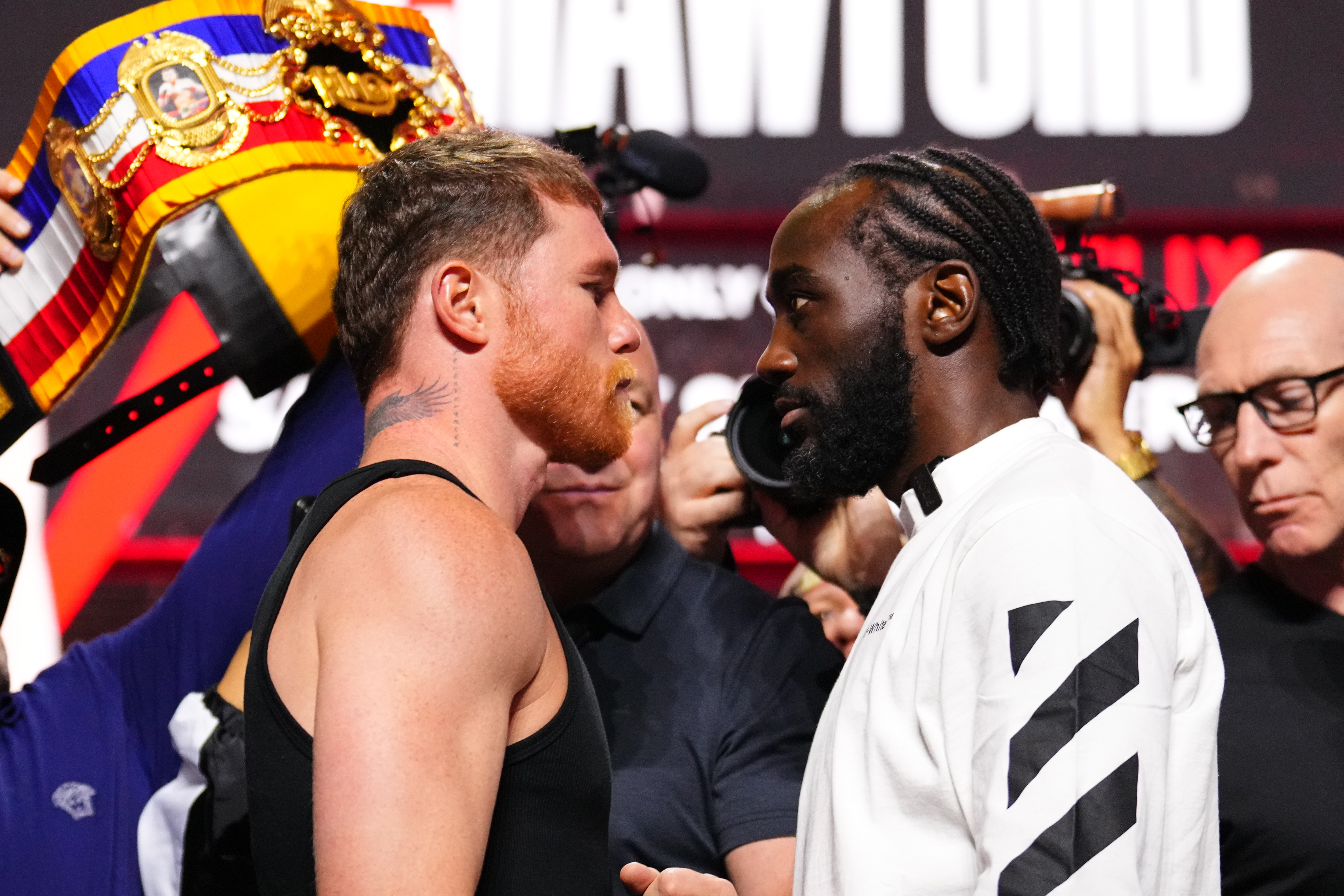 Canelo Alvarez y Terence Crawford.