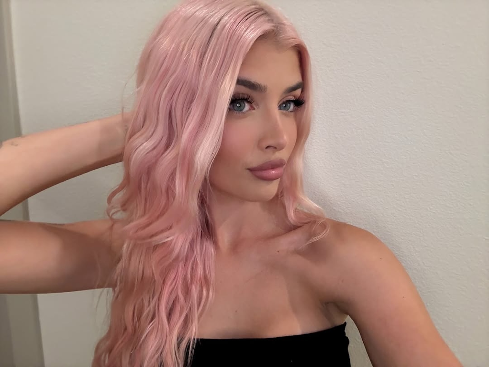 Sami Sheen Reveals Pink Hair That She Dyed Herself: ‘So Scared’