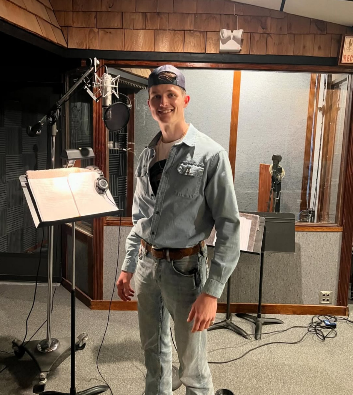 Country Singer Spencer Hatchers Mom Murdered in Highly Unusual Home Invasion